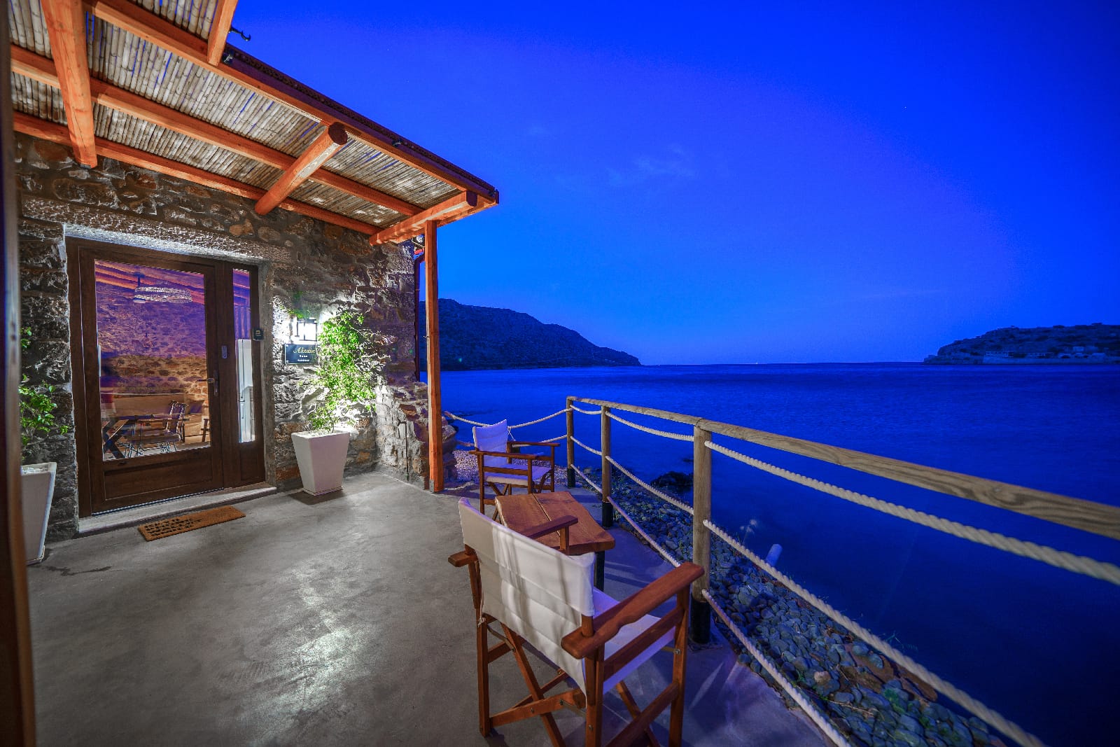 Aktaia Suite with Sea View