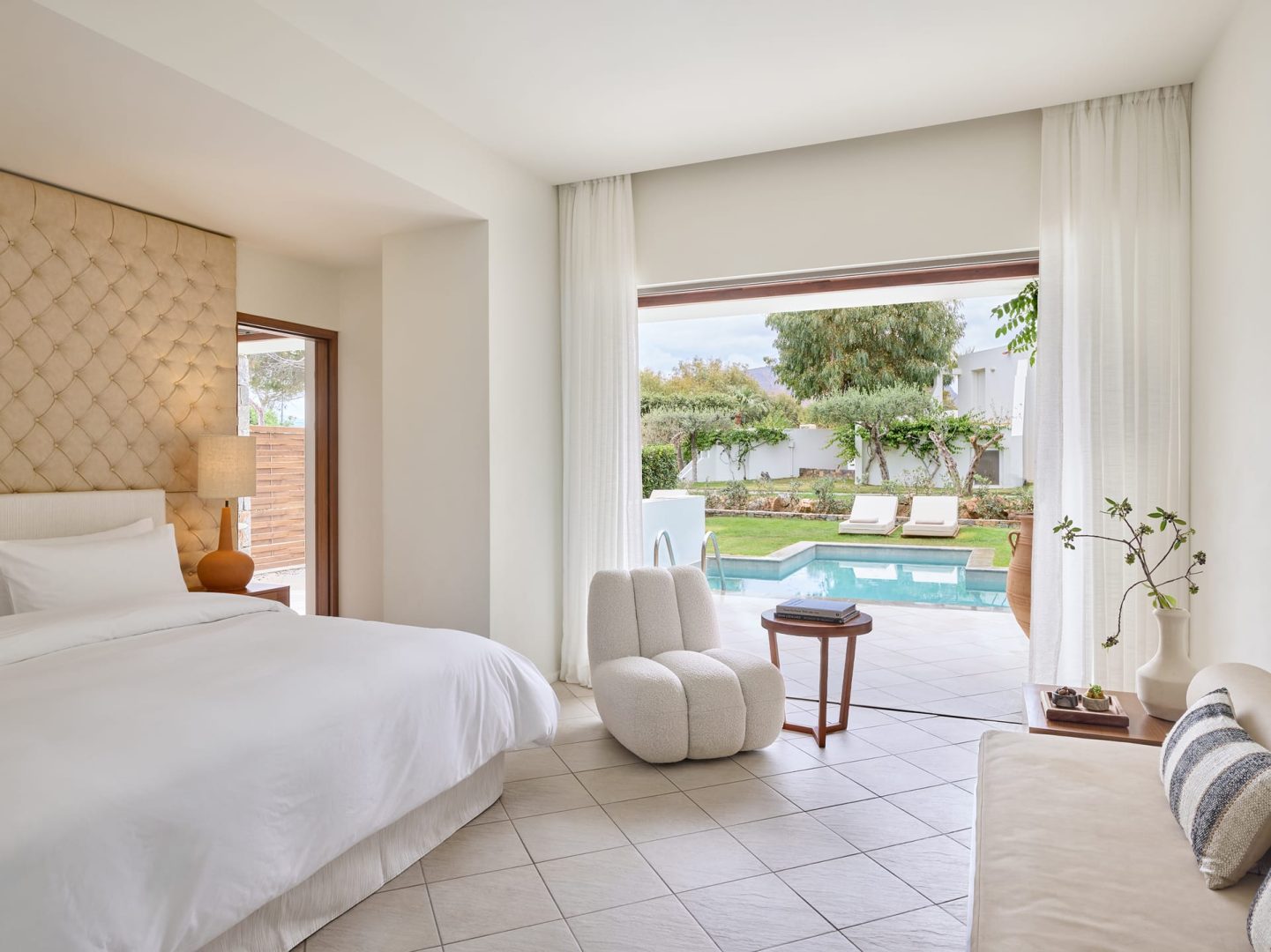 Swim up 2- bedroom suite