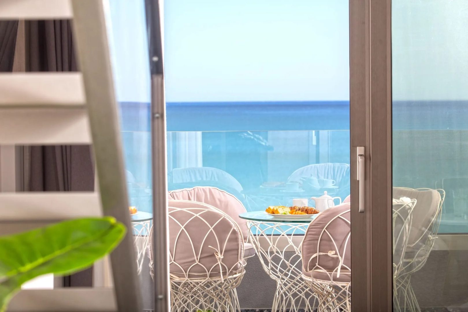 Pearl SeaBreeze Suites - DSV - 2