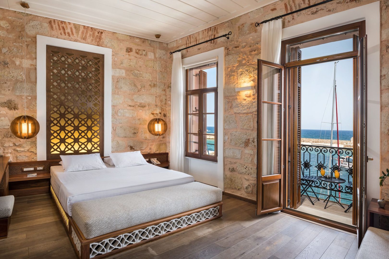 Ambassadors Residence Boutique Hotel Chania - WOODEN - 2