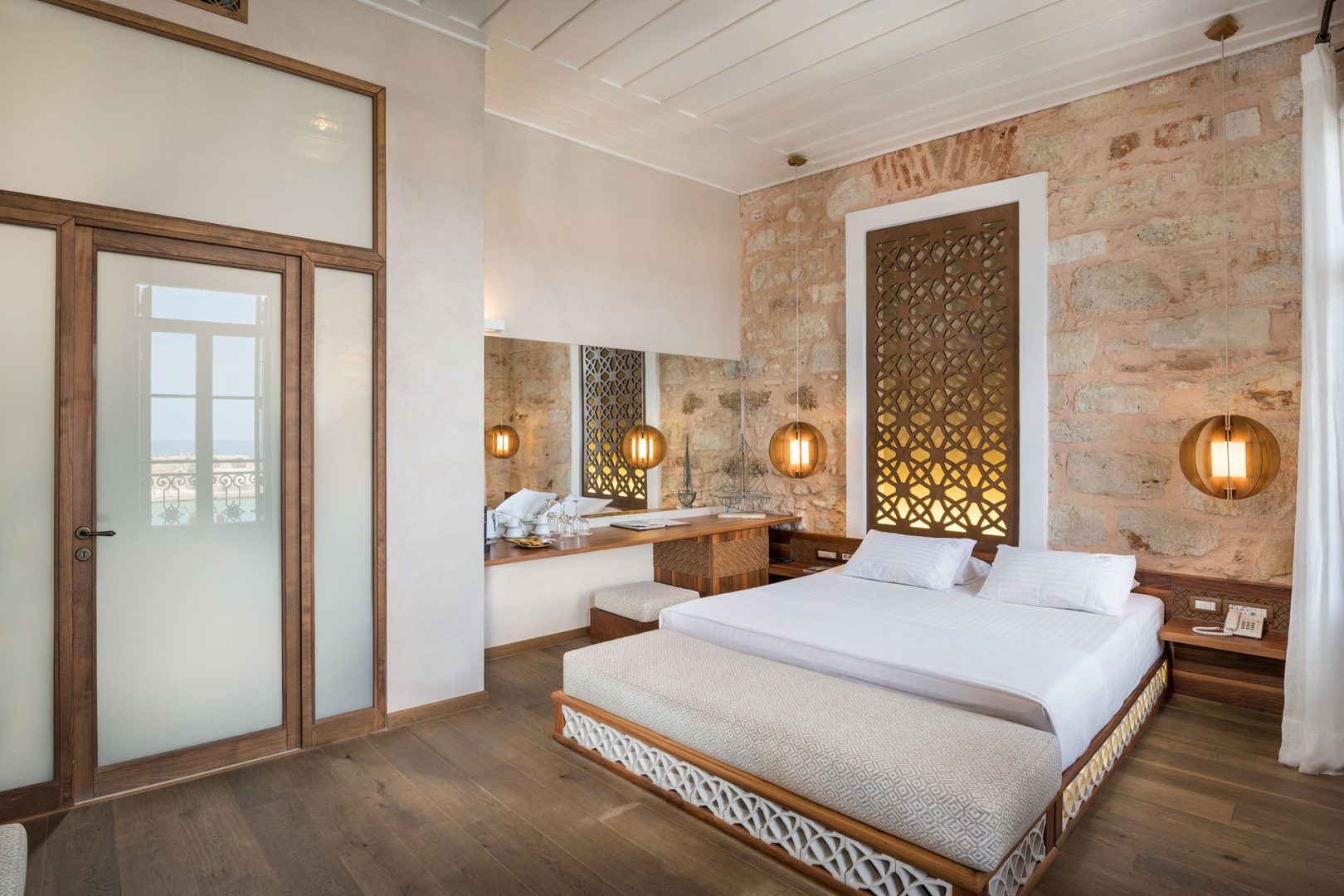 Ambassadors Residence Boutique Hotel Chania - WOODEN - 3