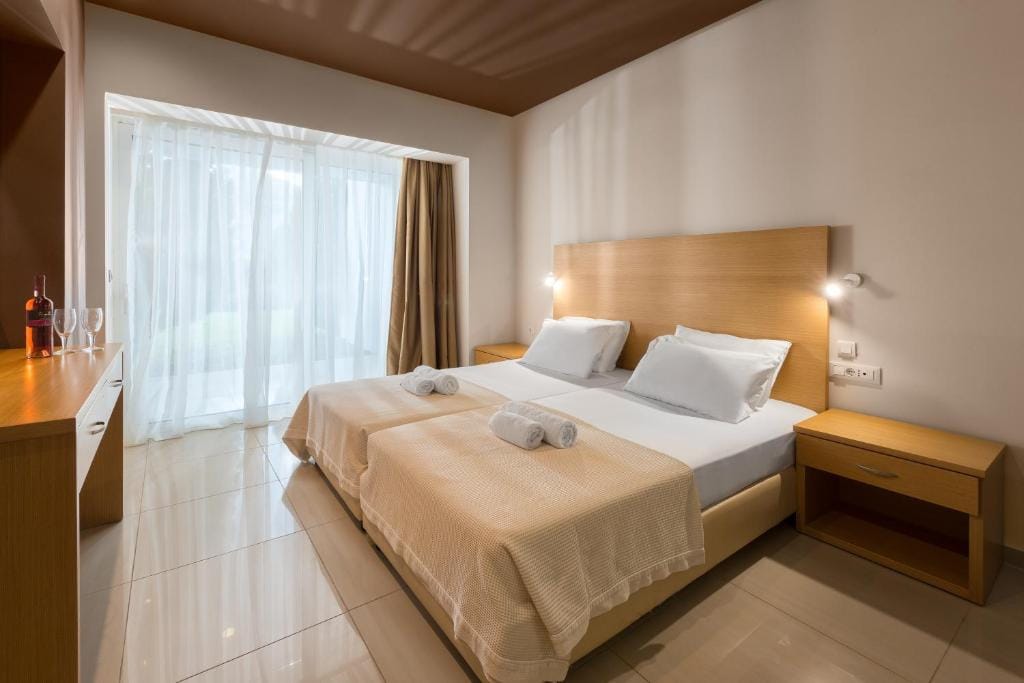 Twin Classic Room