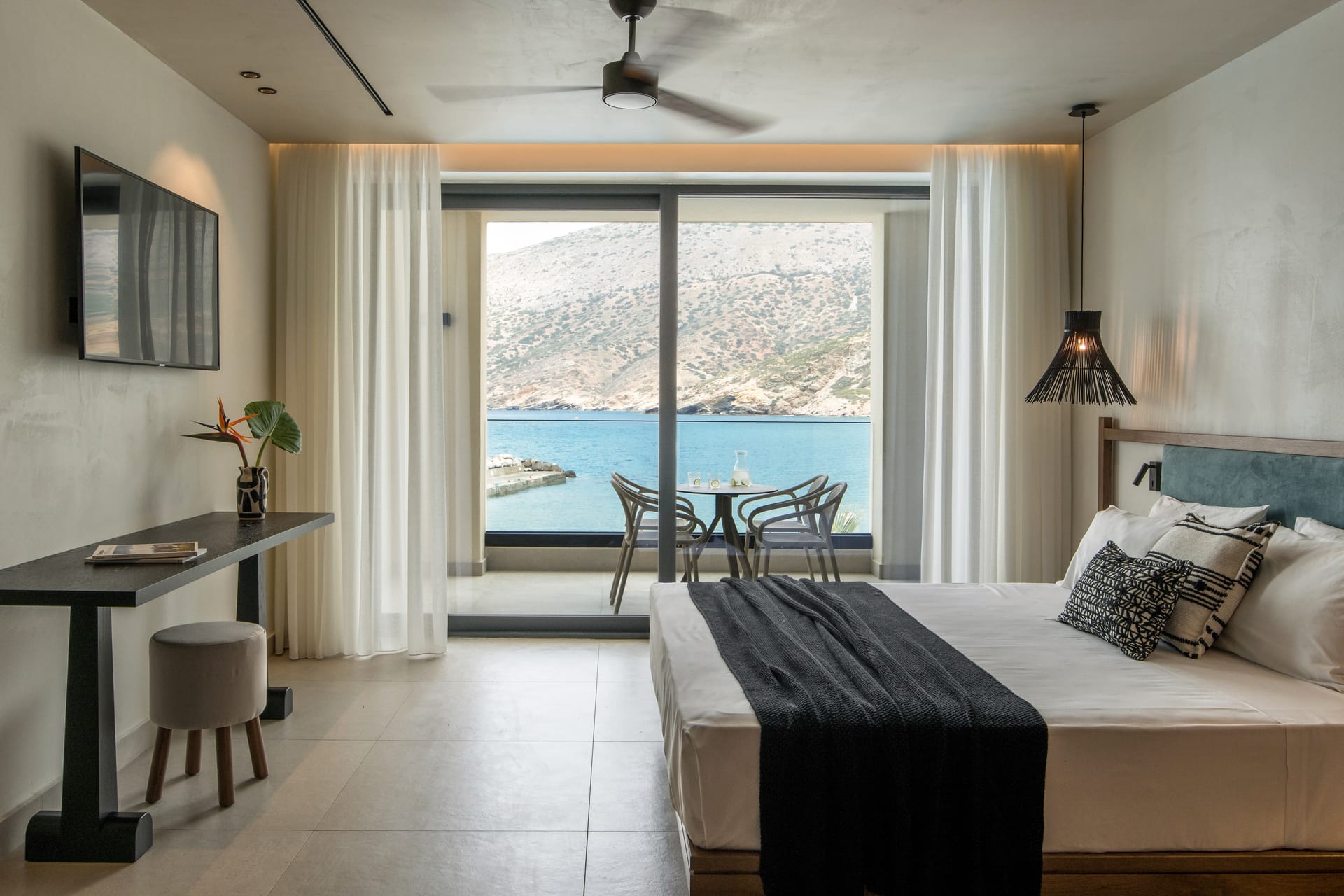 Sea Front Family Room