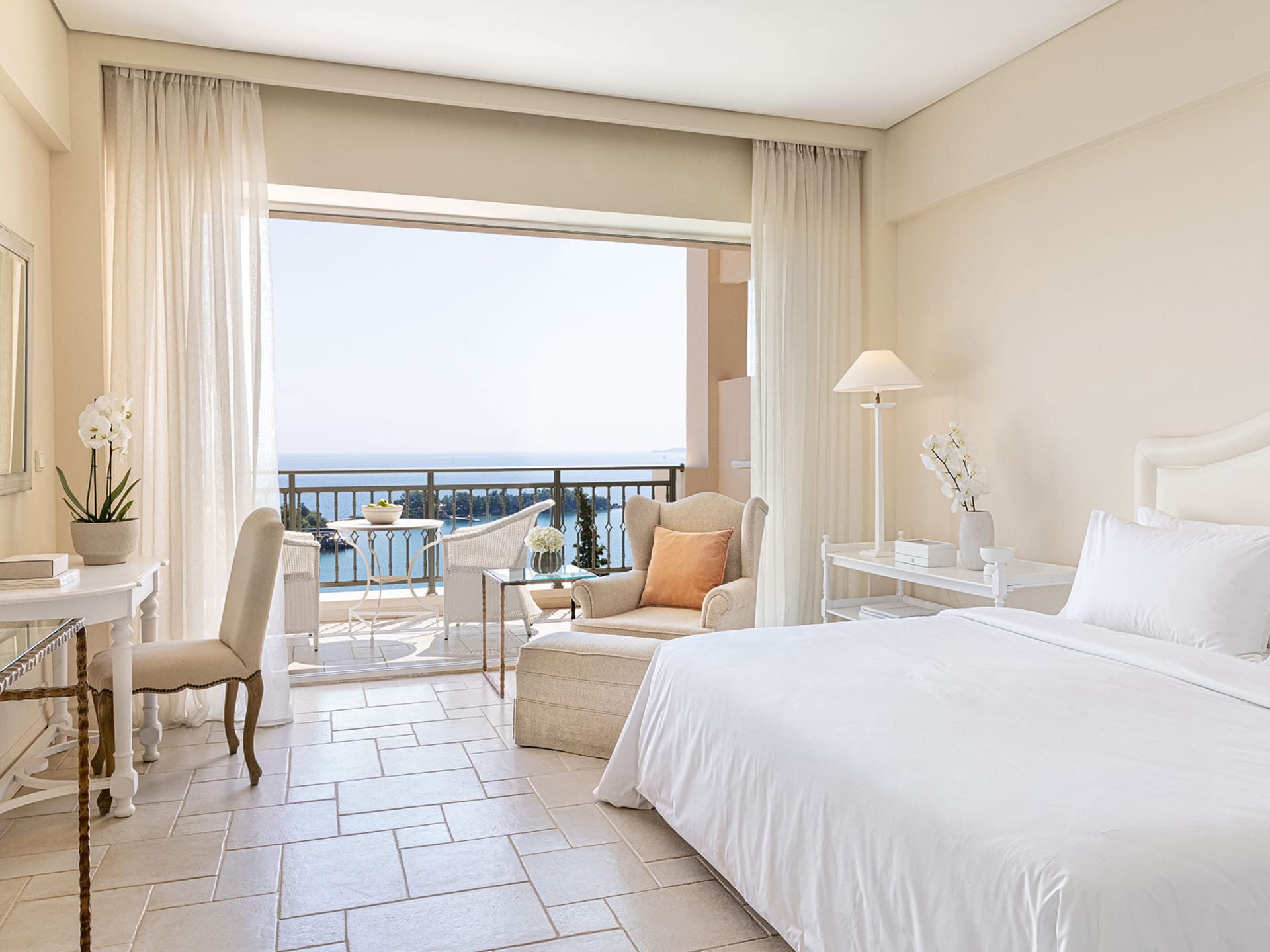 Superior Panoramic Guestroom Sea View