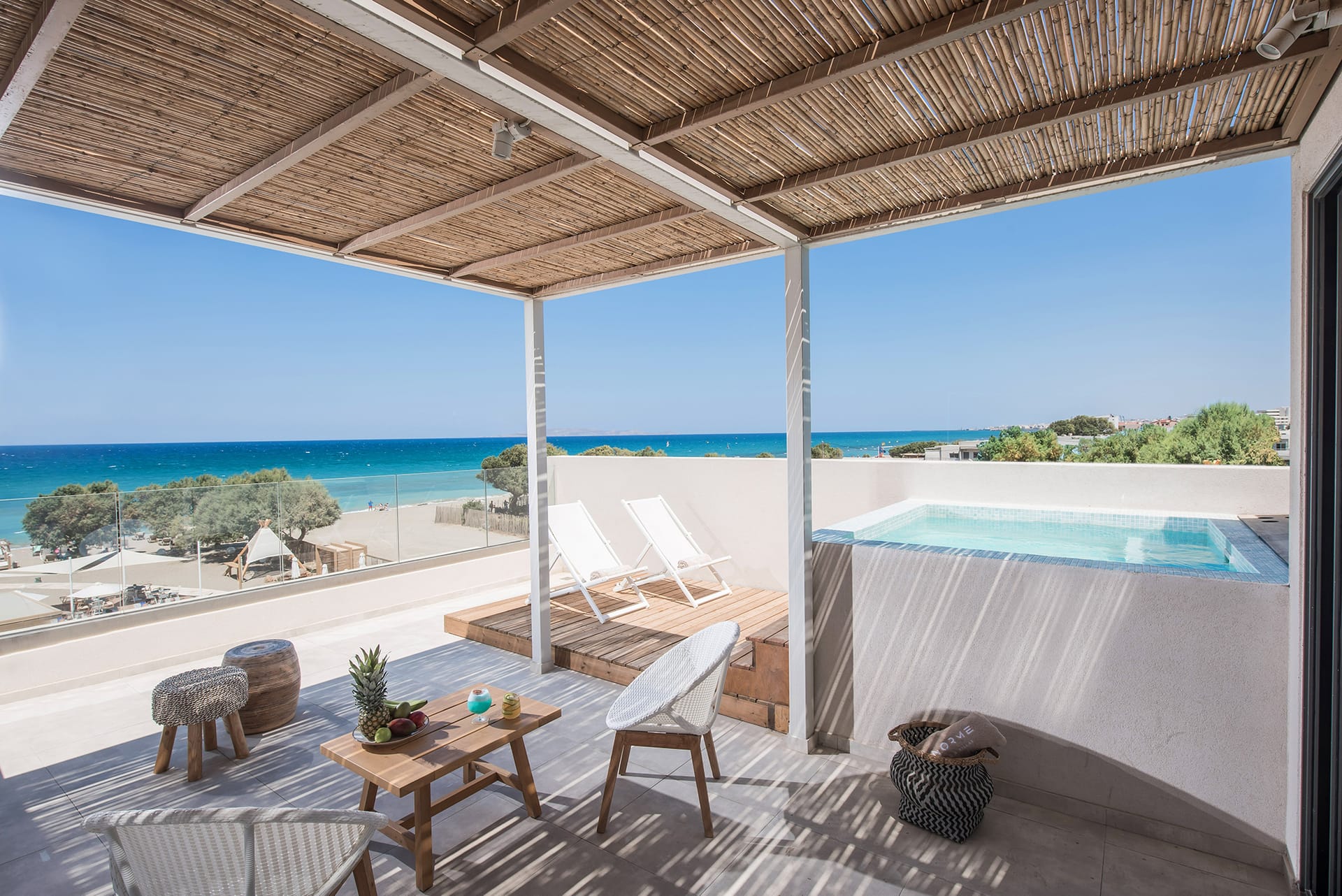 Superior Plunge pool