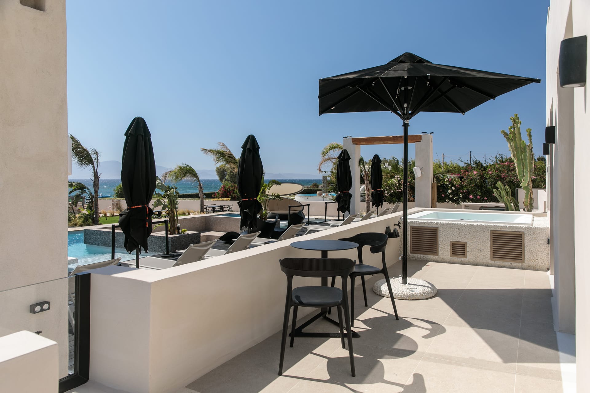 Eden Beachfront Residences and Suites - SUPER - 20