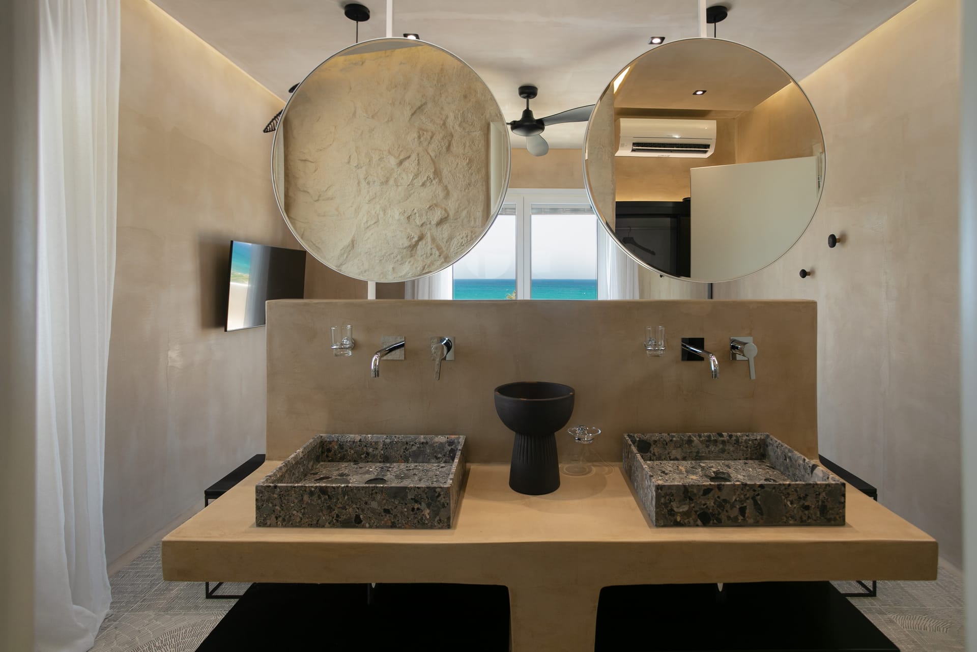 Eden Beachfront Residences and Suites - ESTATE - 4