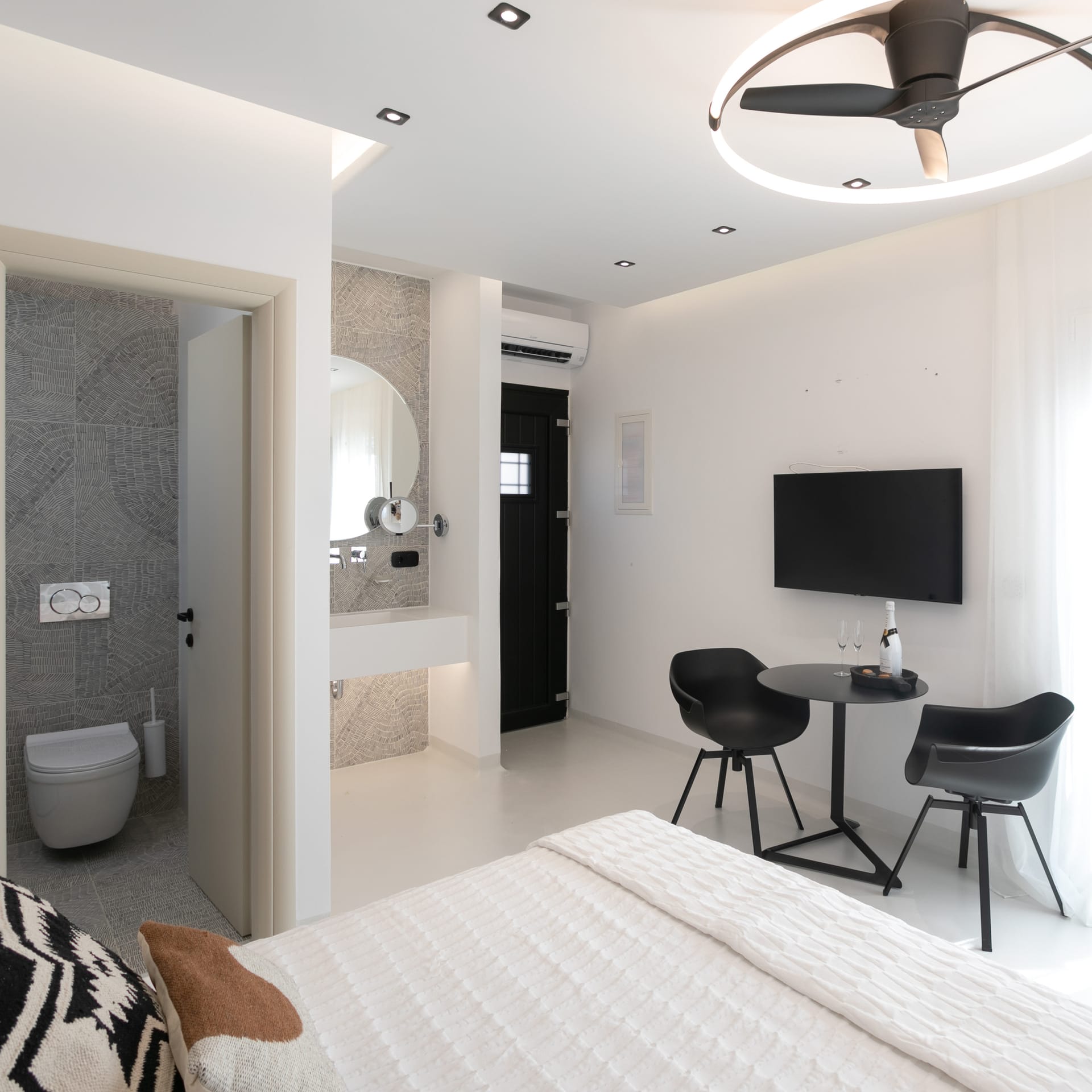 Eden Beachfront Residences and Suites - ESTATE - 25