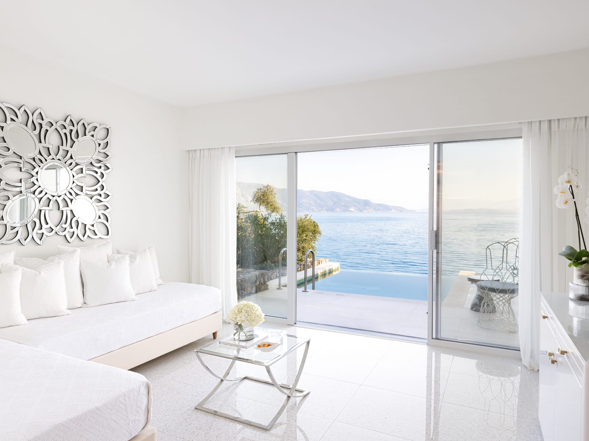 Maisonette on the Rocks Private Pool Waterfront