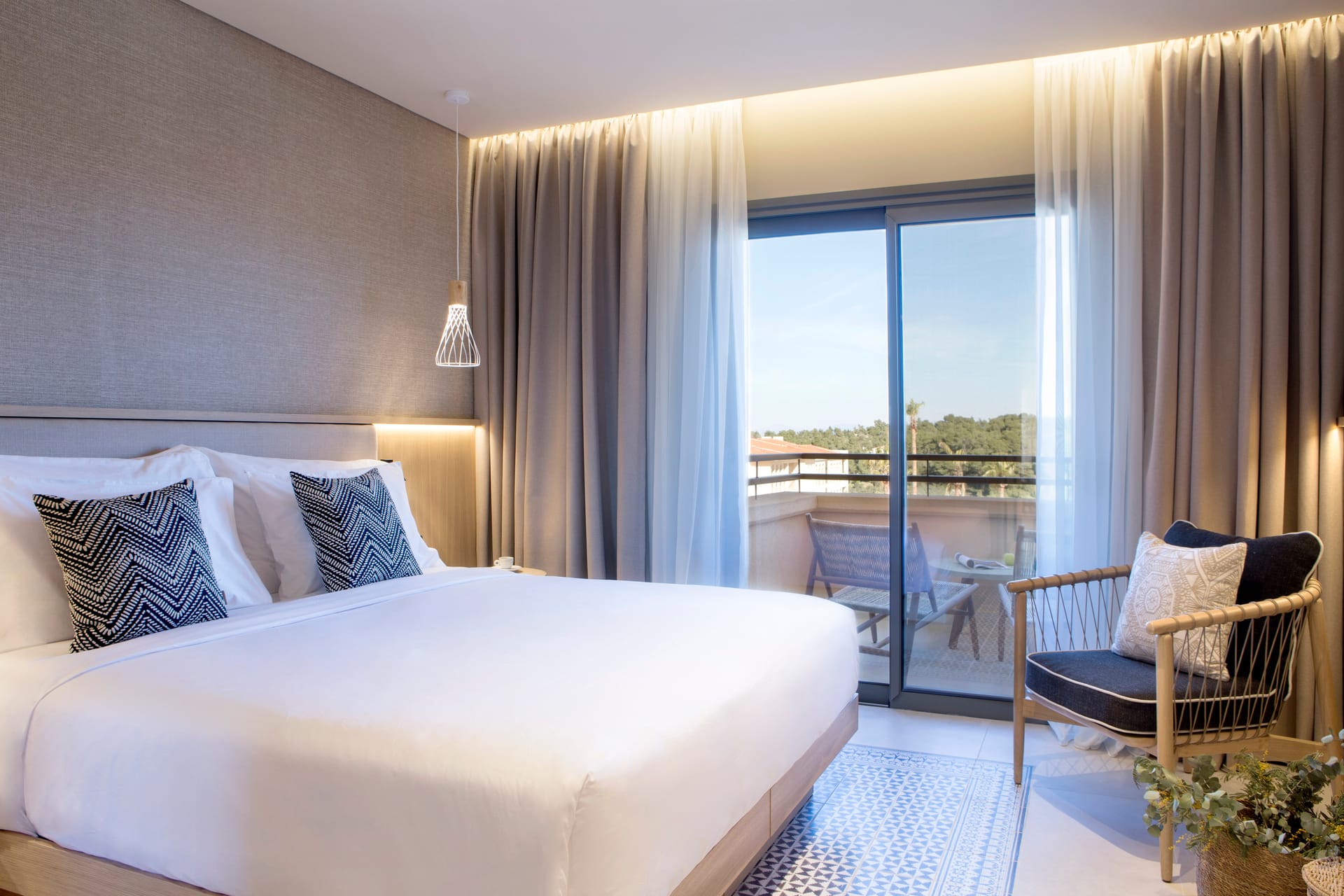 Suite 1 Bedroom Sea View