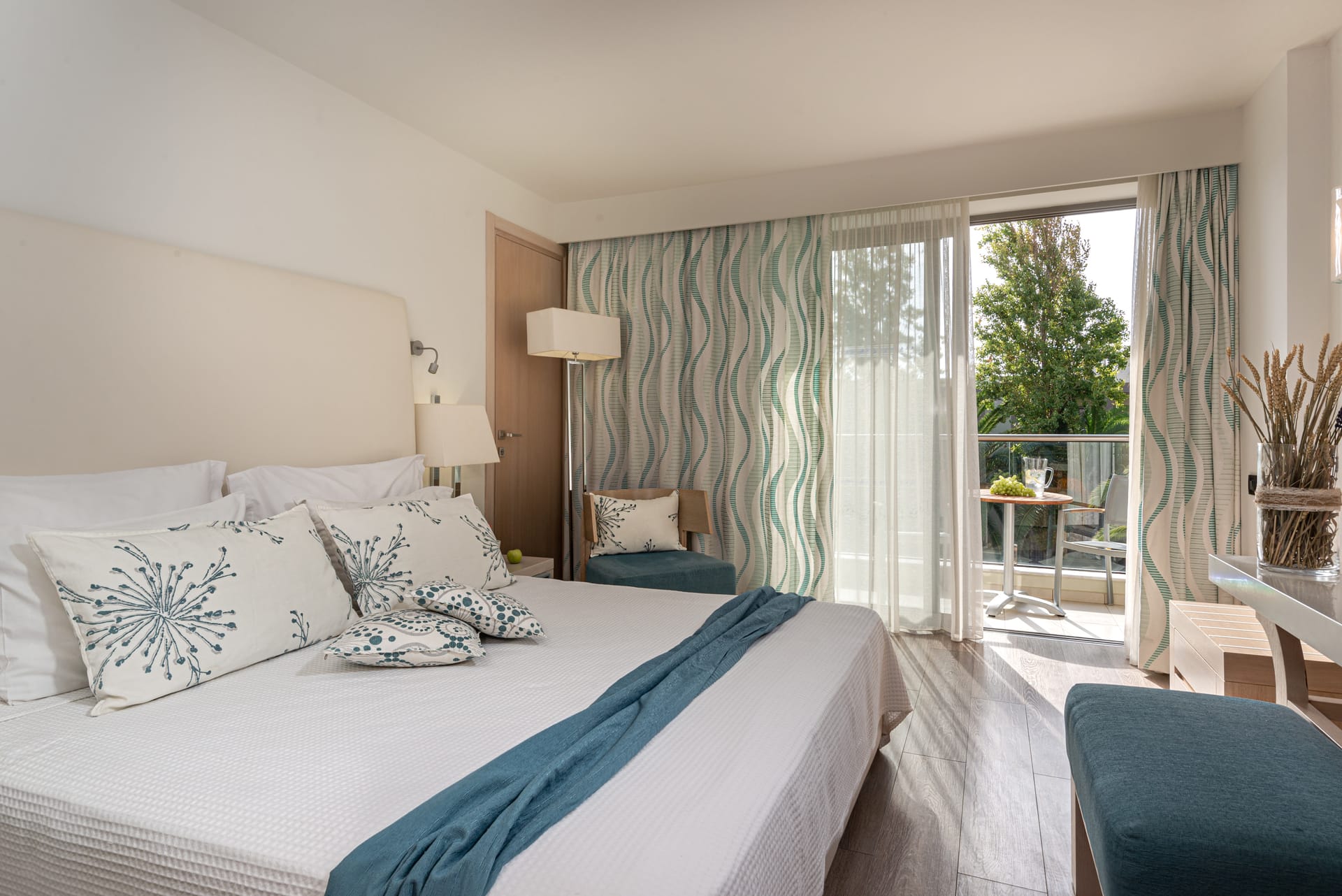 Deluxe  Double Room with Pool View