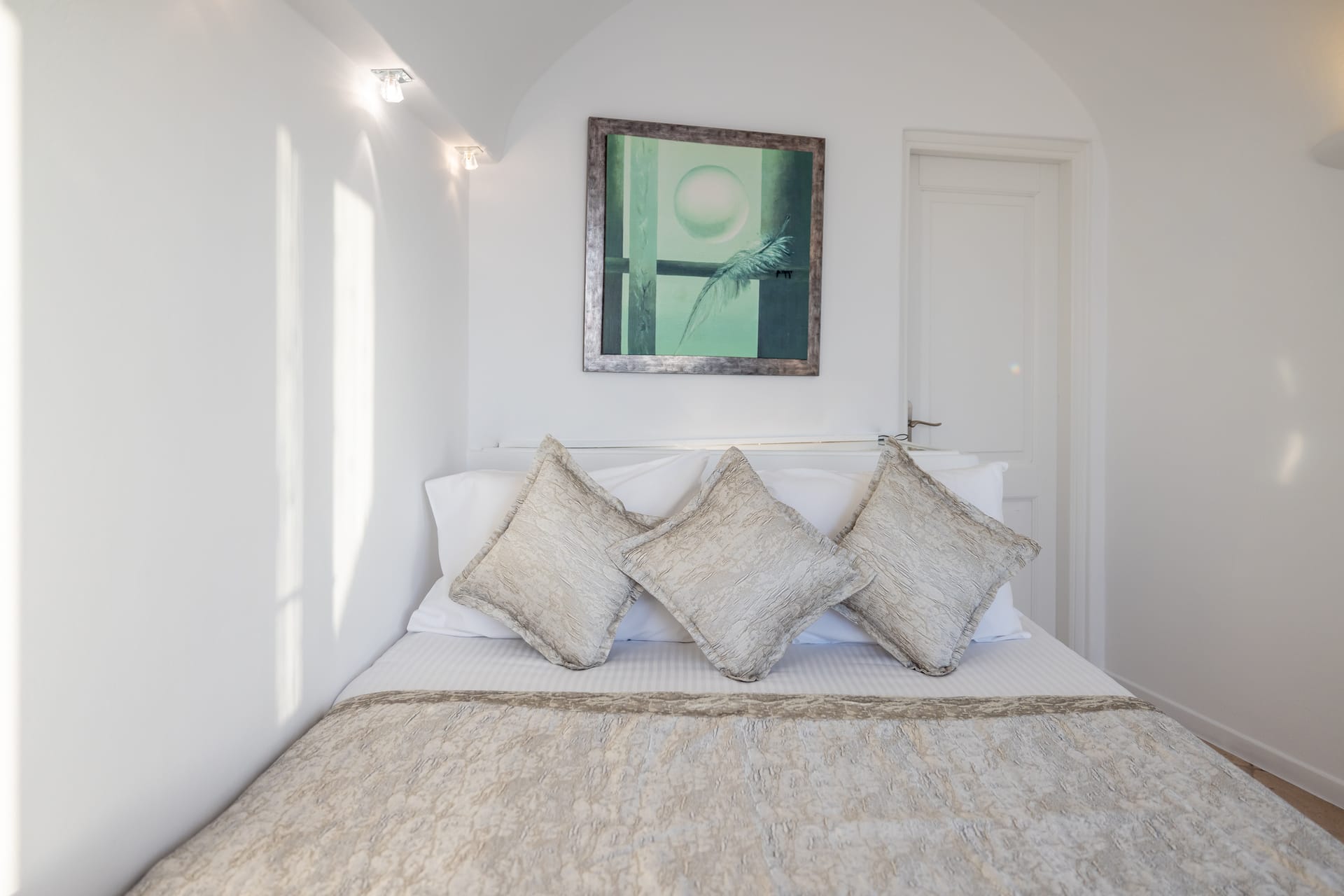 Above Blue Suites - PEARL - 6