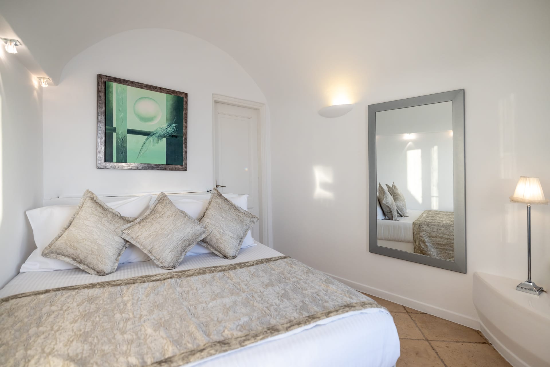 Above Blue Suites - PEARL - 7