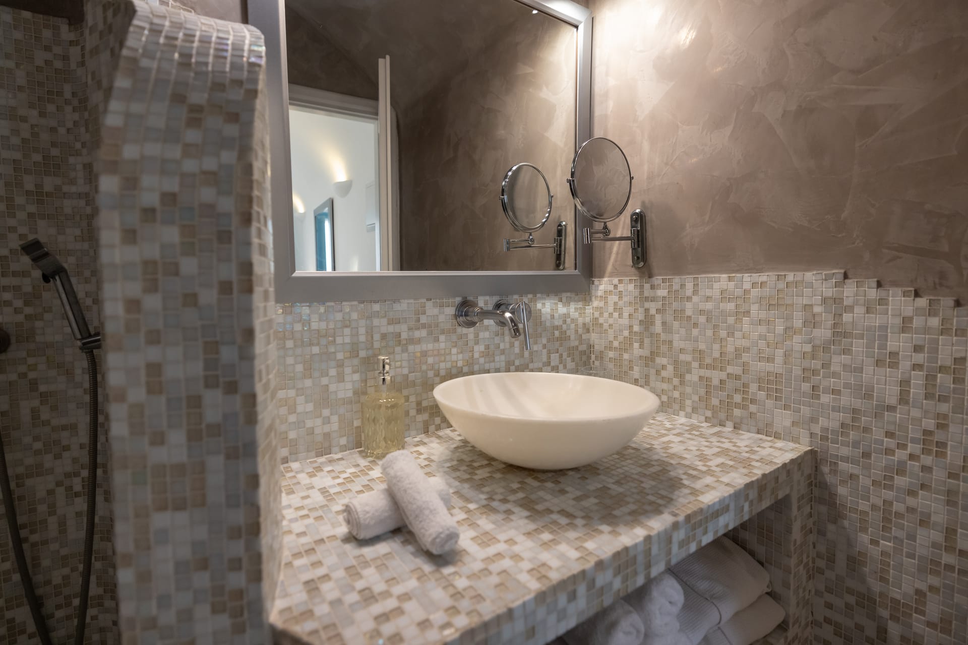 Above Blue Suites - PEARL - 12