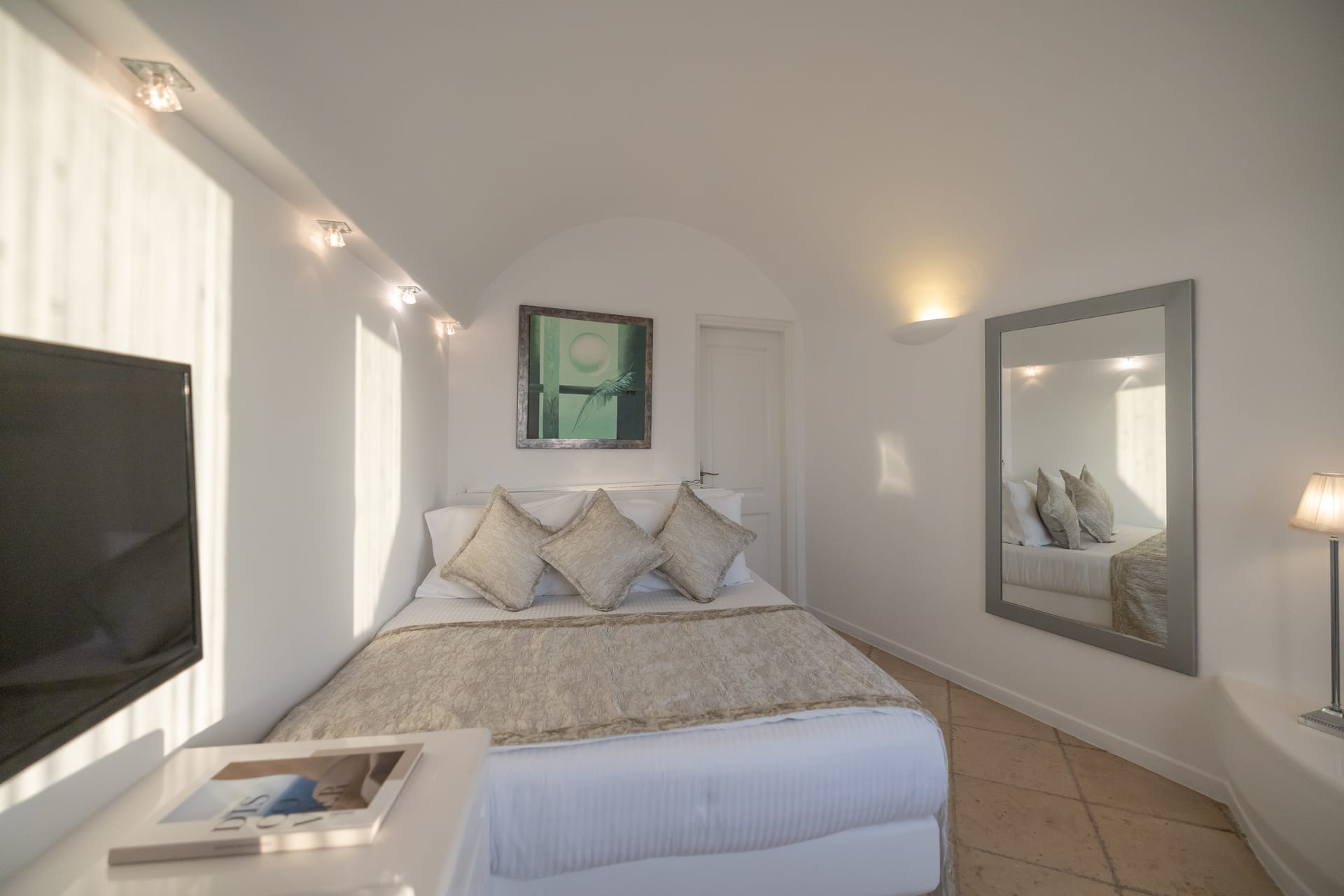 Above Blue Suites - PEARL - 14