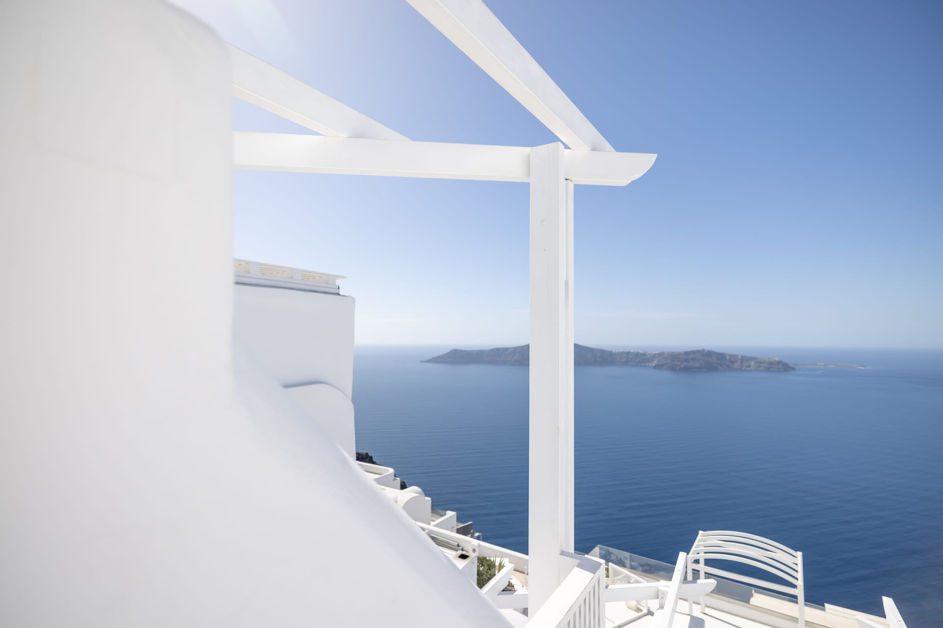 Above Blue Suites - ROSE - 2