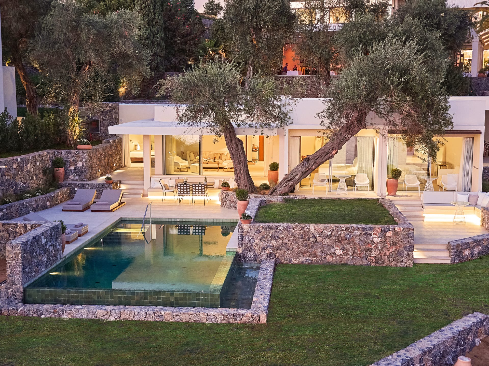 3-Bedroom Villa Waterfront Private Pool