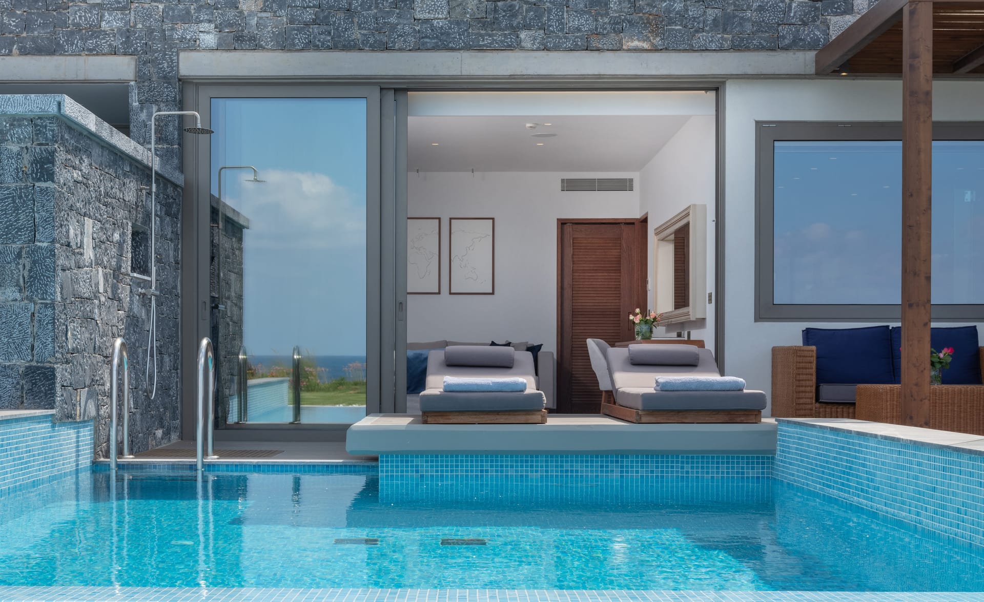Premium Energy Suite Sea View with Private Pool and SoulSauna