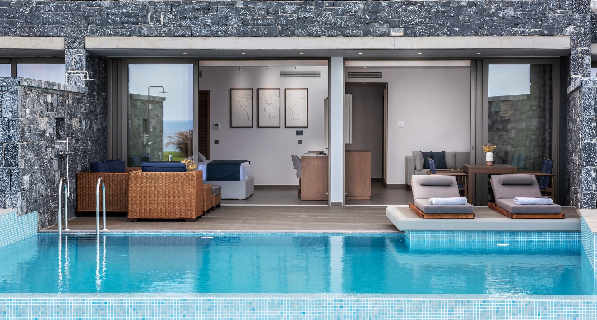 Ambassador Wellbeing Suite Sea View with Private Pool SoulSteam and Gym