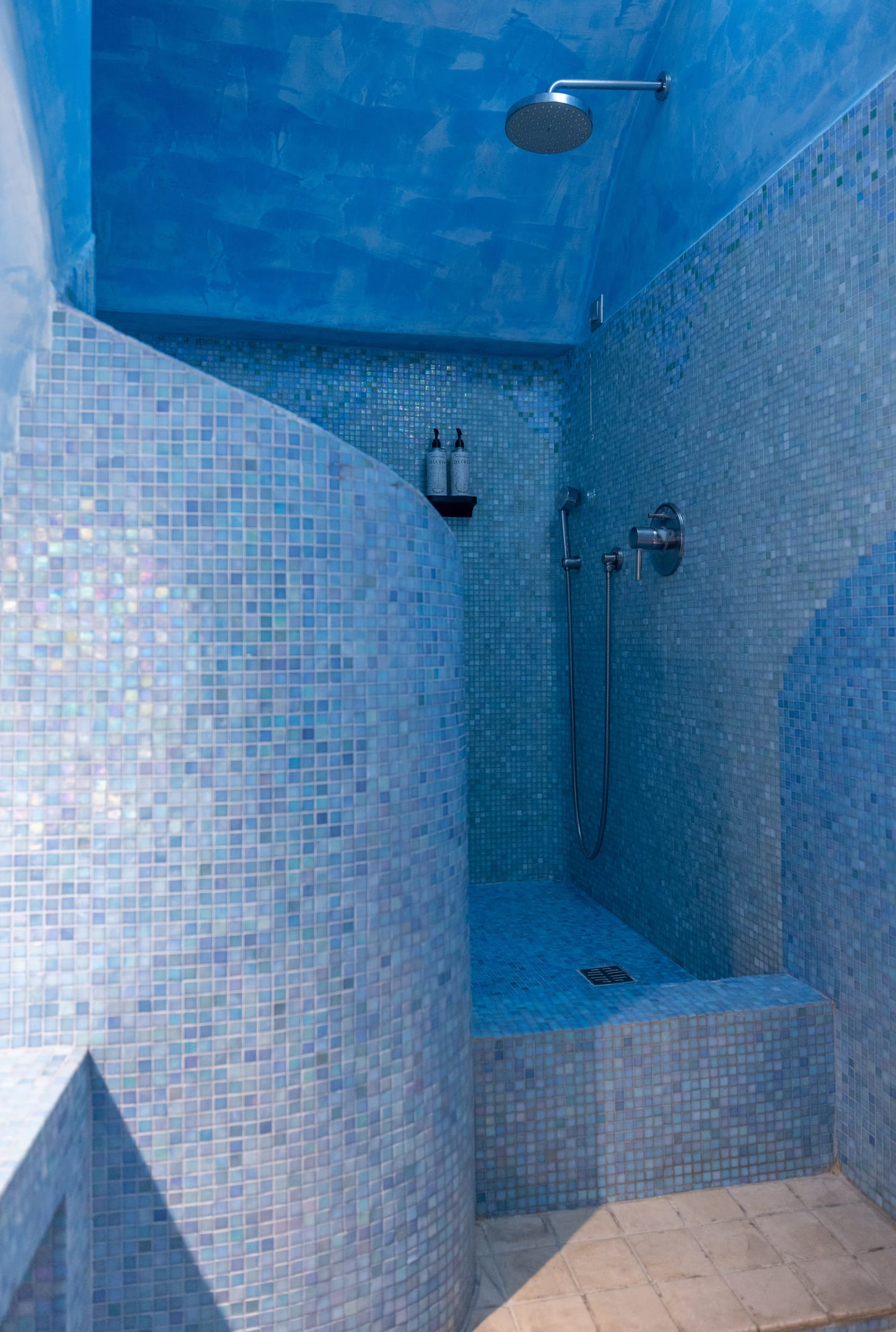 Above Blue Suites - MOONL - 13