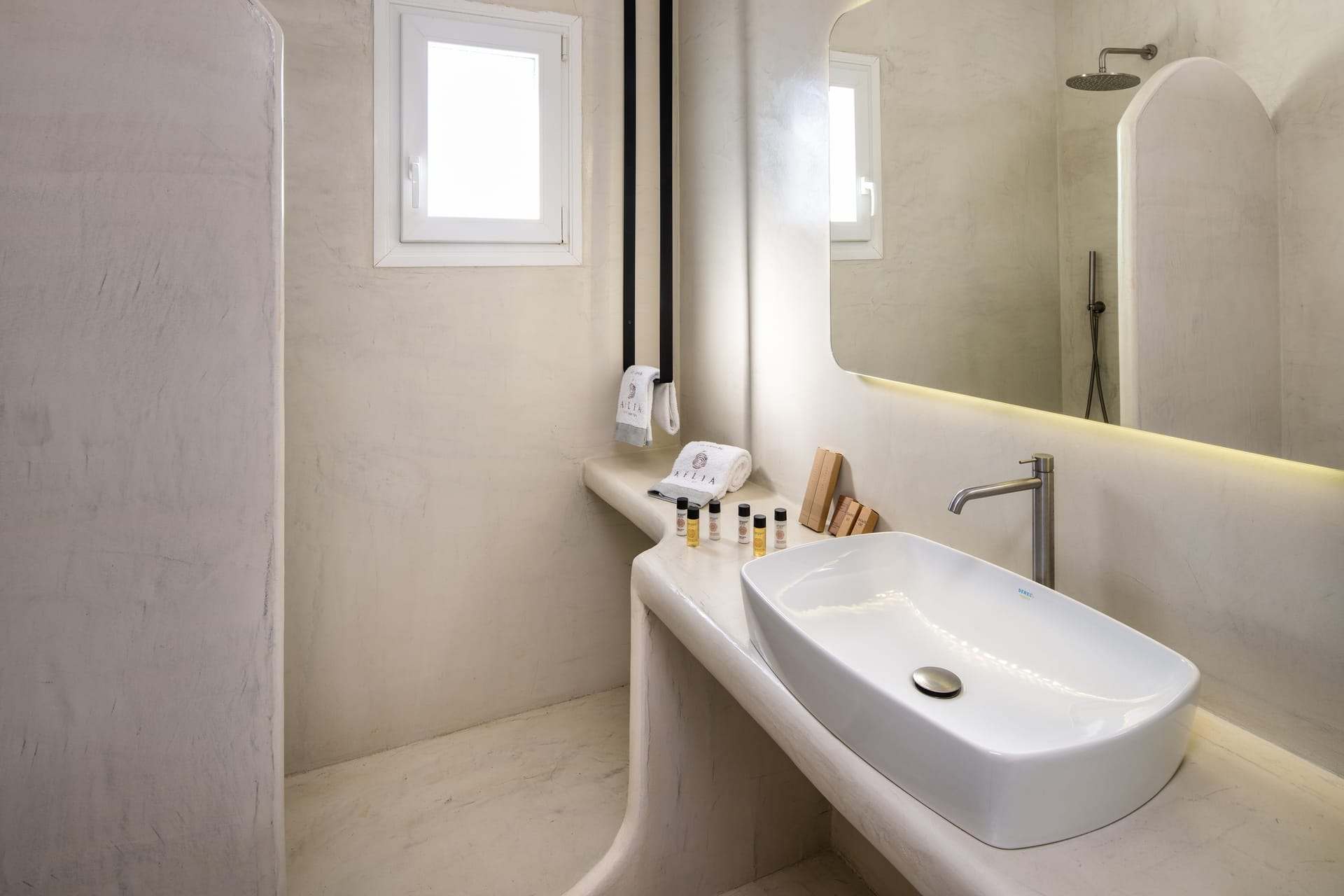Aelia Luxury Suites - JUNIOR - 4