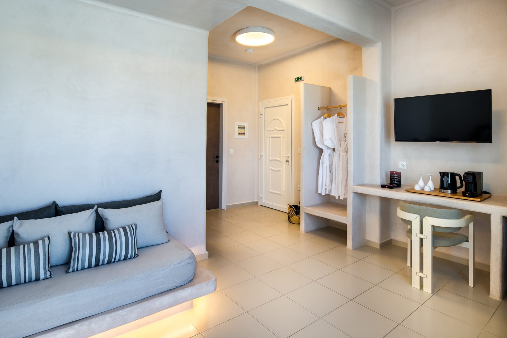 Aelia Luxury Suites - FAMILY - 6