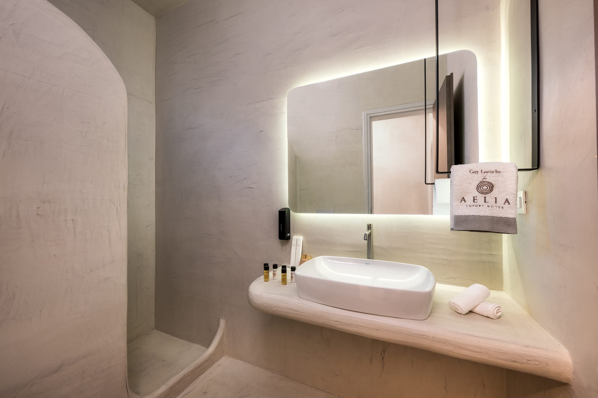 Aelia Luxury Suites - ELEGAN - 5