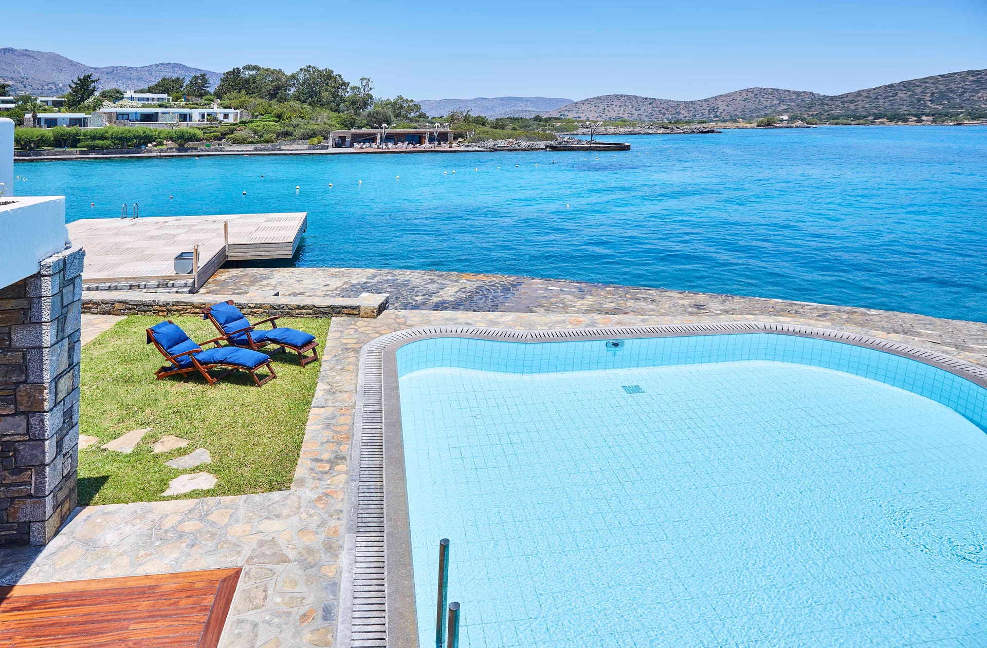 The Presidential Suite Waterfront with Private Pool
