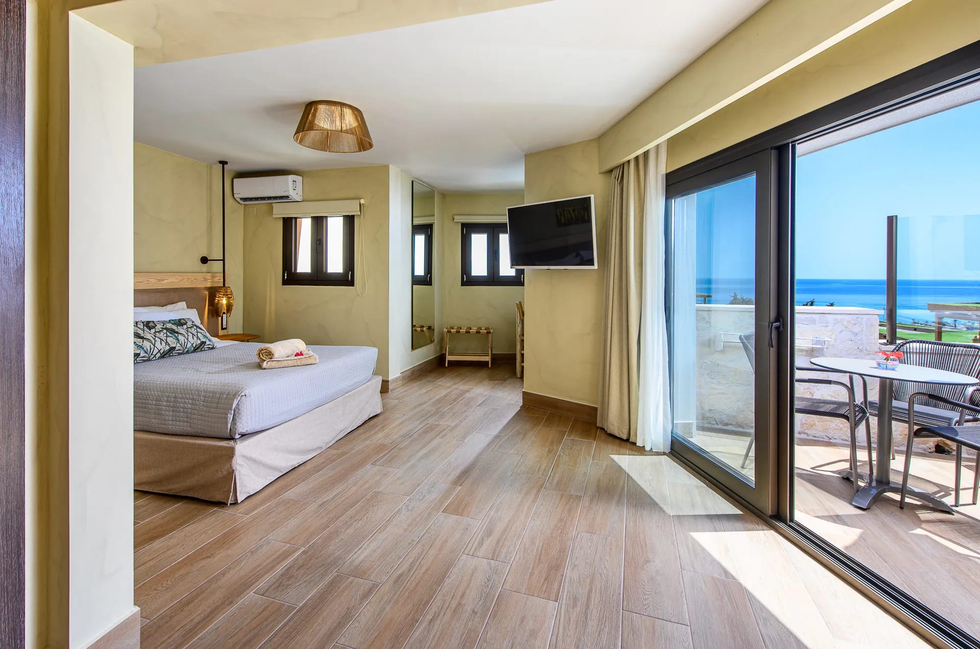 Elite Suite Sea View Outdoor Jacuzzi