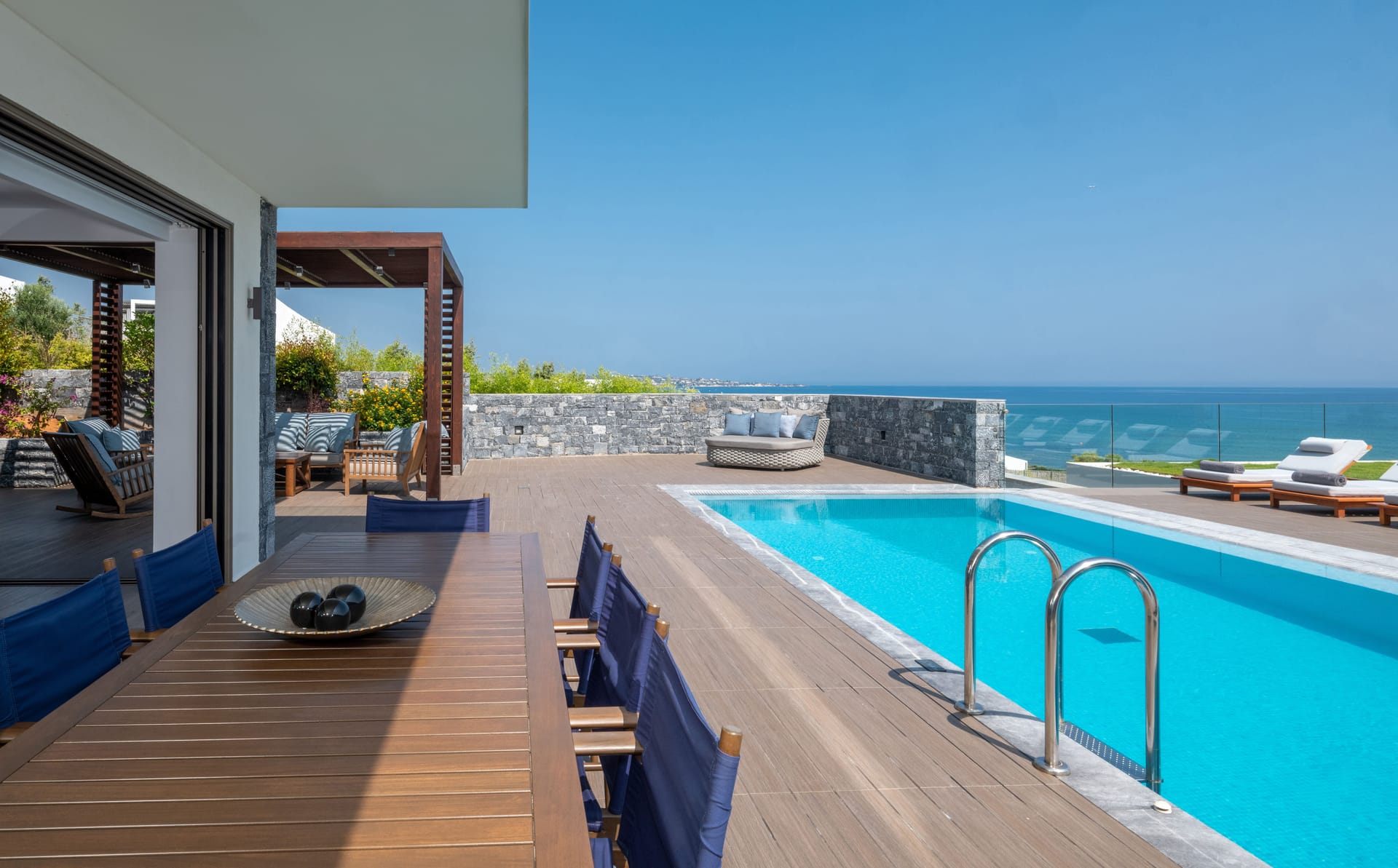 Grand Royal Villa 3 Bedrooms on Three Floors Sea View with Private Pool SweetSpa and Gym