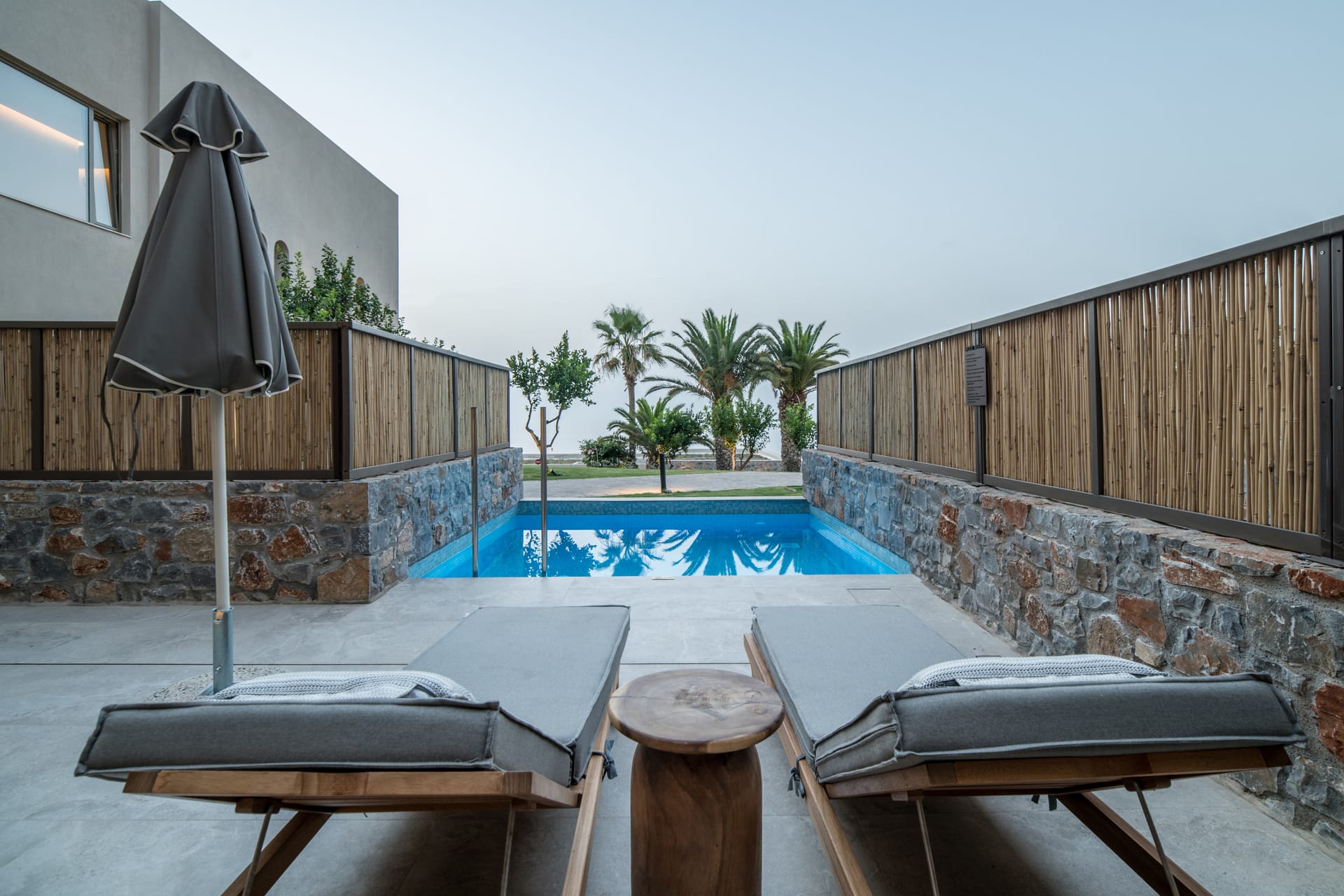 Family Garden View Private Pool