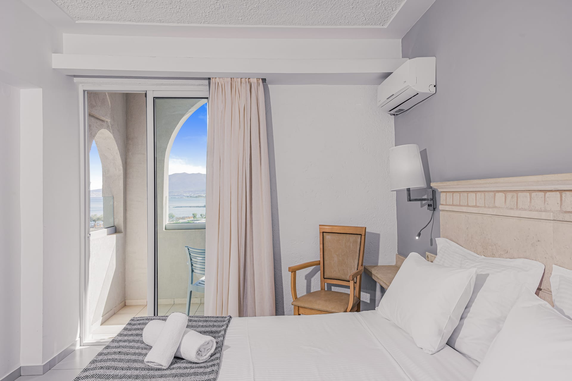 Superior Room with Side Sea View