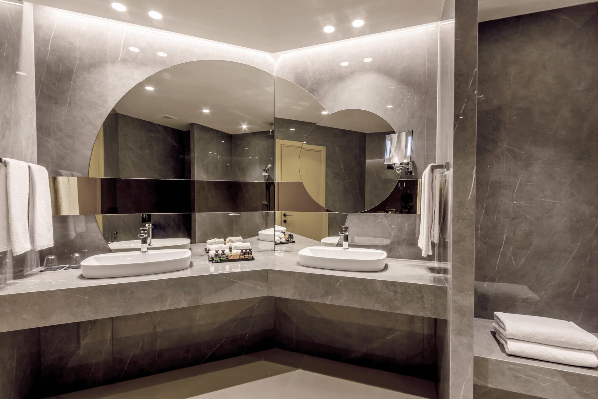 Ammoa Luxury Hotel & Spa Resort - MELIPP - 5
