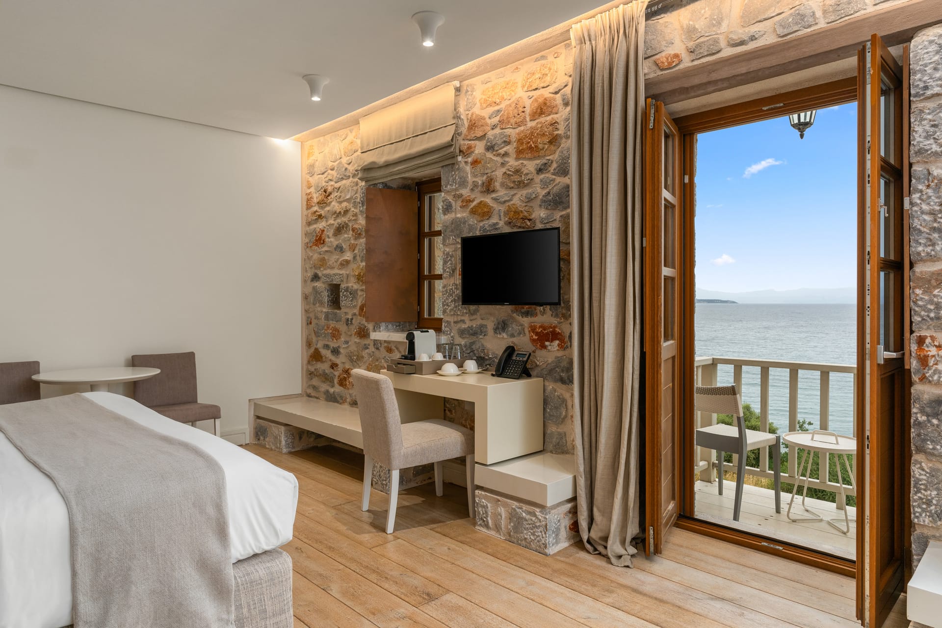 100 Rizes Seaside Resort - JUNSSV - 5