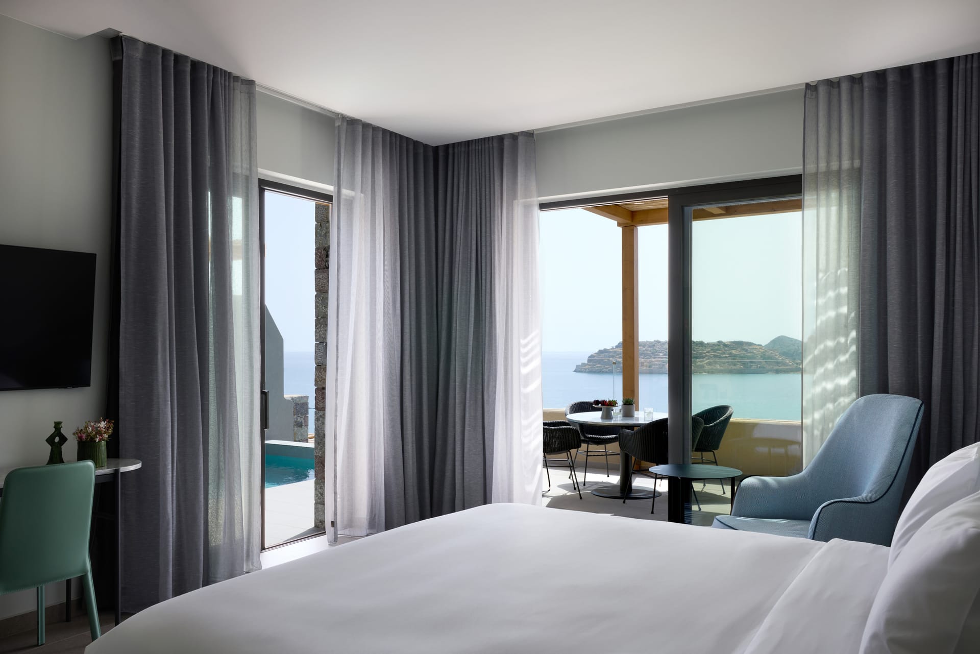 Executive Suite with Private Pool – Sea View
