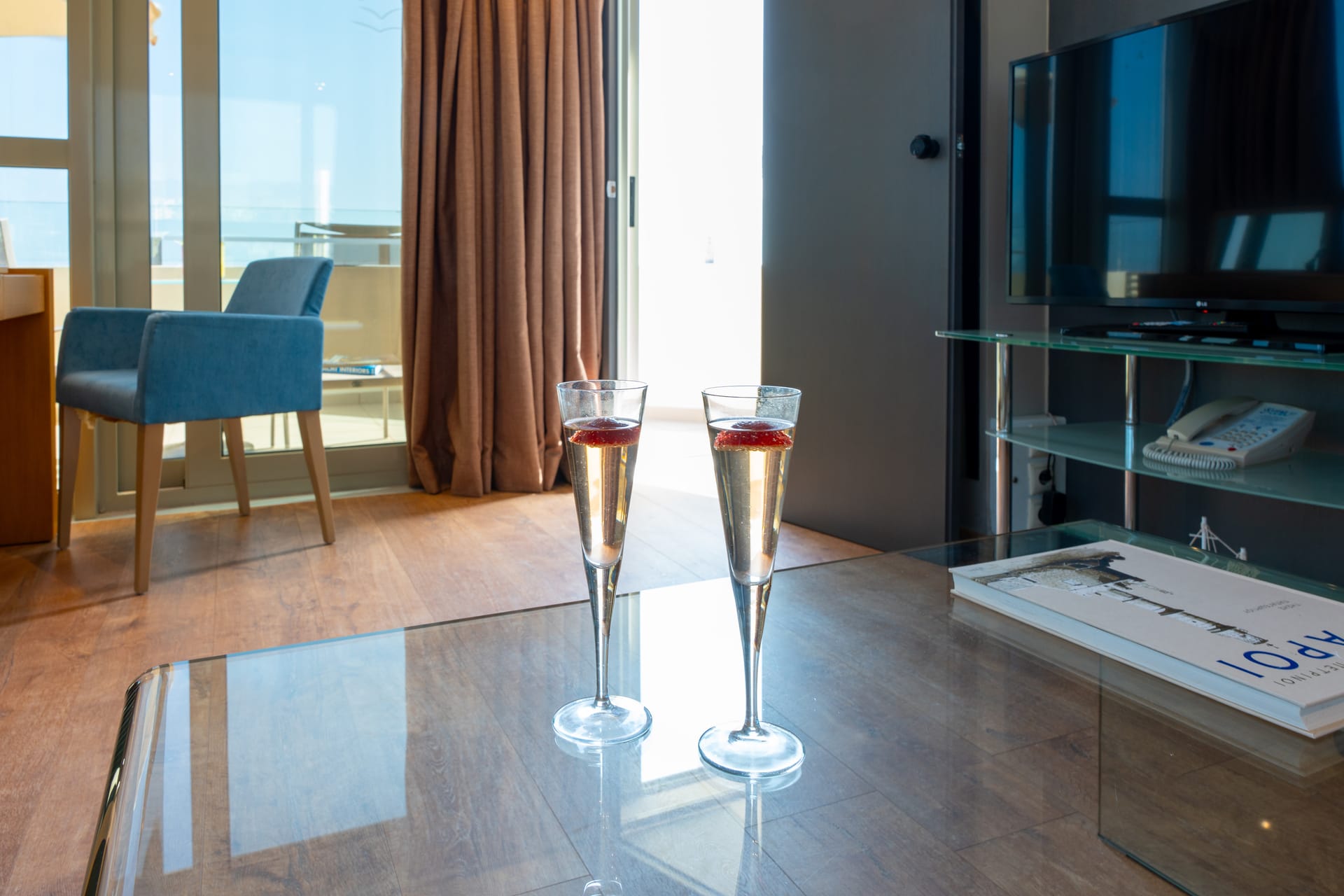 Kyma Suites Beach Hotel - GRAND - 9