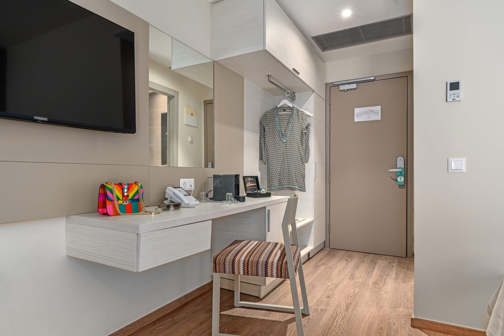 Ammon Zeus Luxury Beach Hotel - DBLSEA - 4