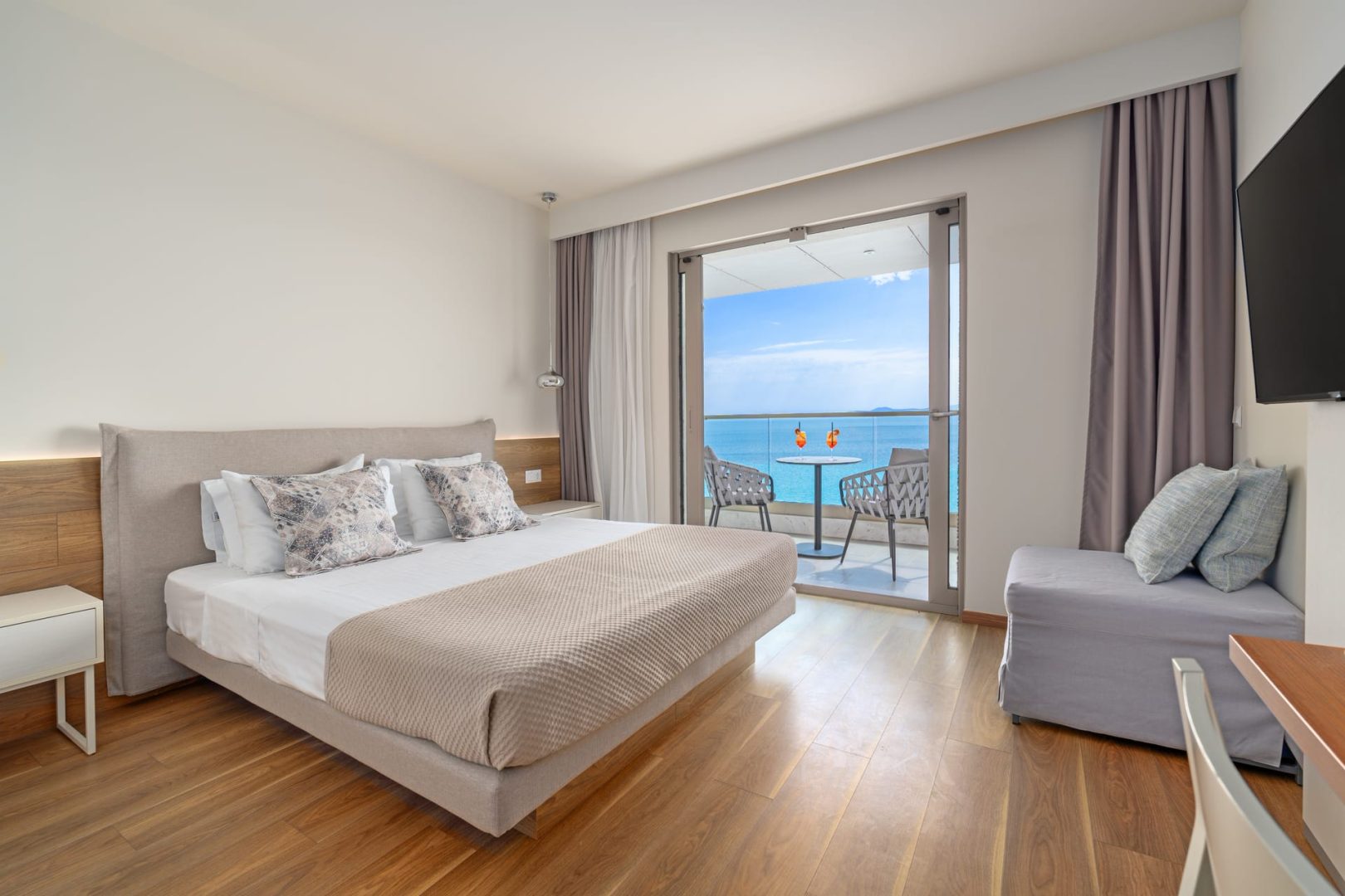 Penthouse Suite | Sea Front