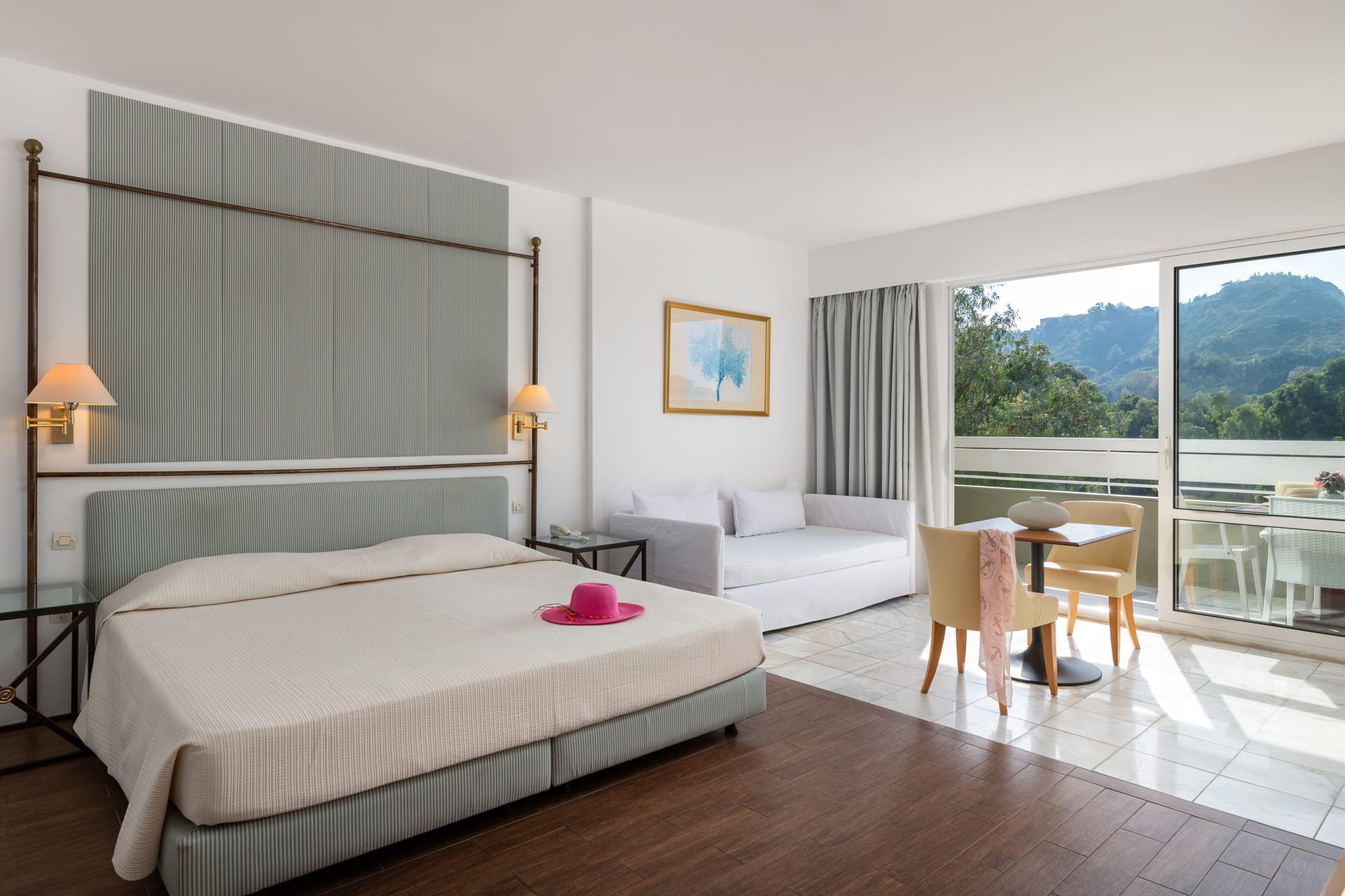 Premium Studio Side Sea View