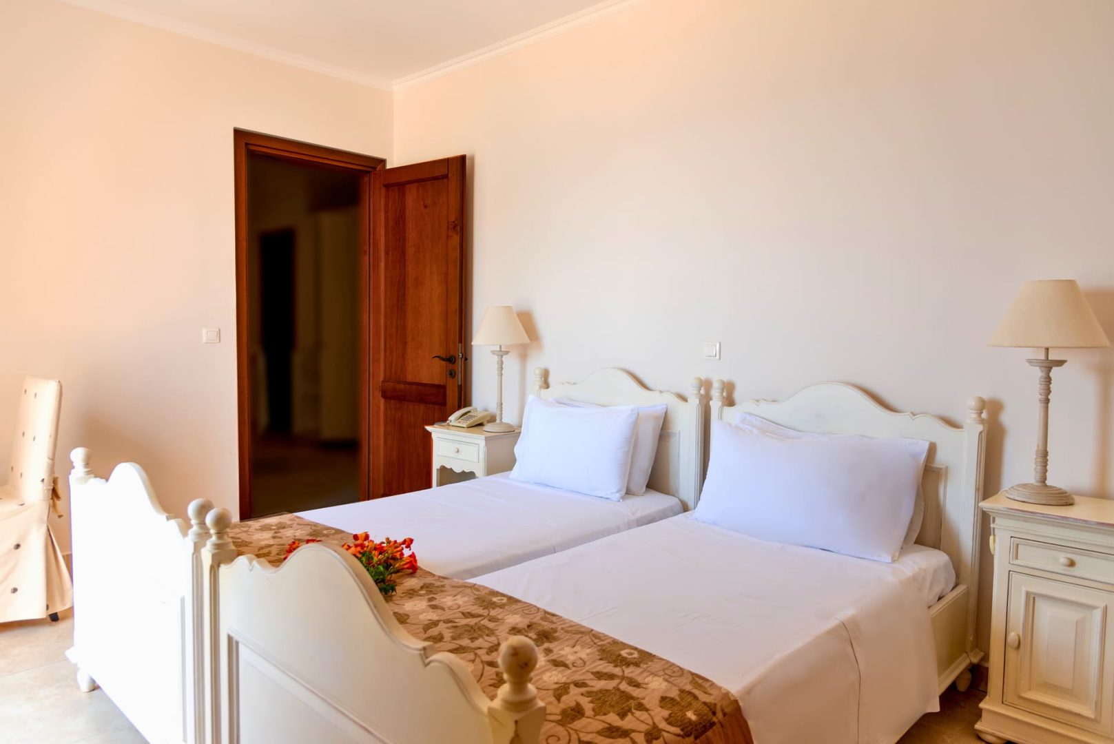 Astron Princess Hotel - SUI - 11