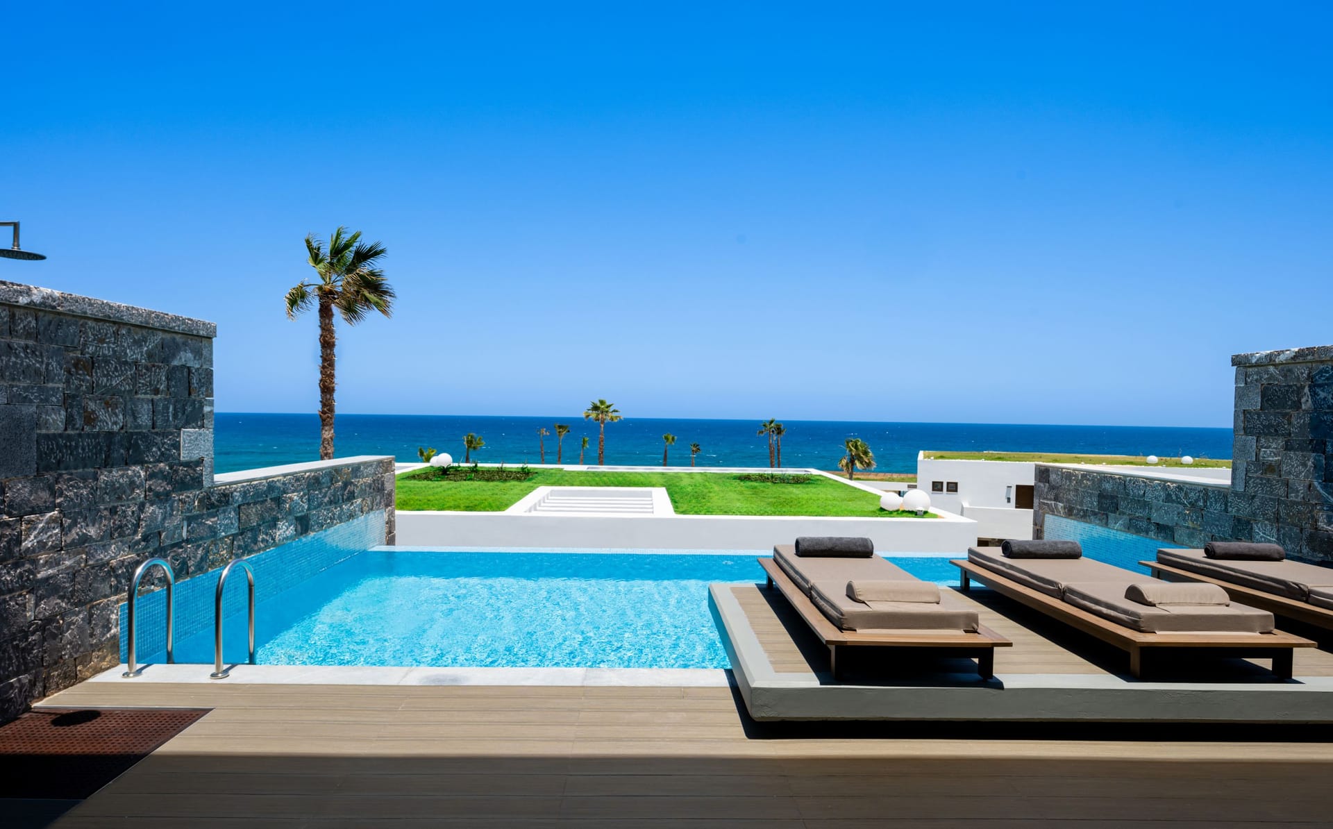 Aegean Princess Villa SeaView 3 Bedrooms on 3 Floors with Private Pool Wellness room Soulsteam & Gym