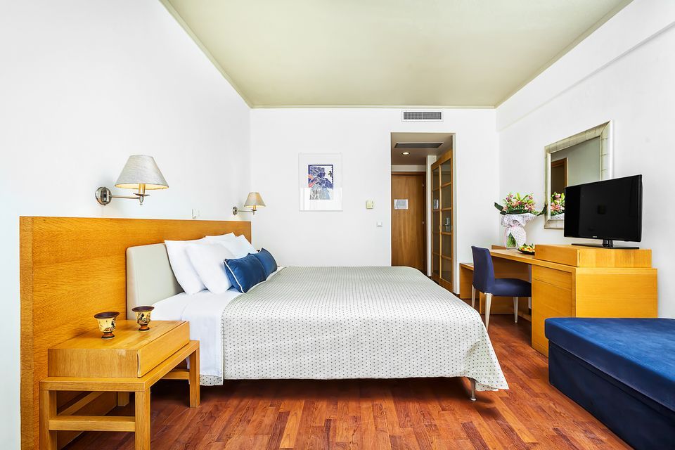 Superior Room Mountain View