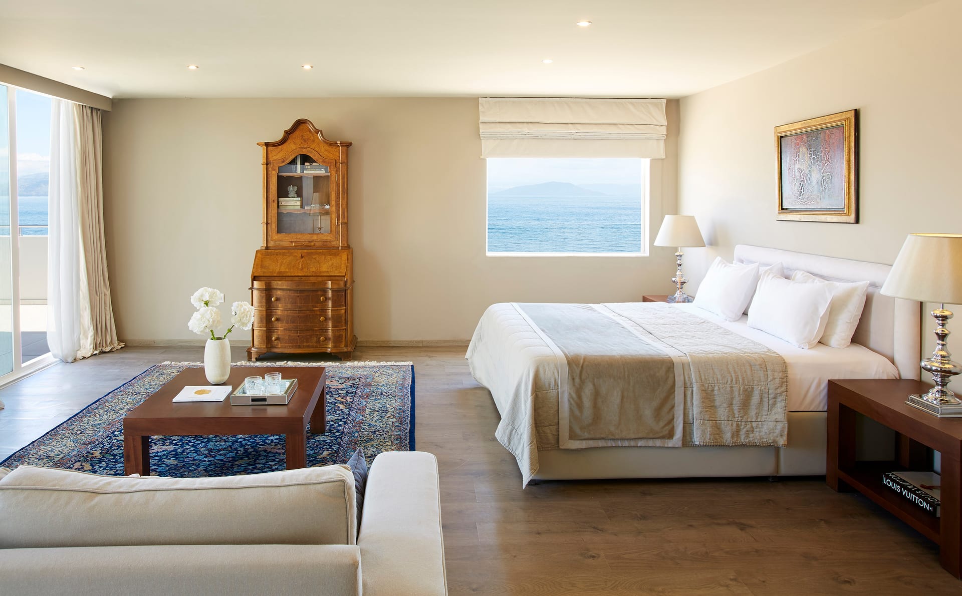 Executive Suite – Panoramic View