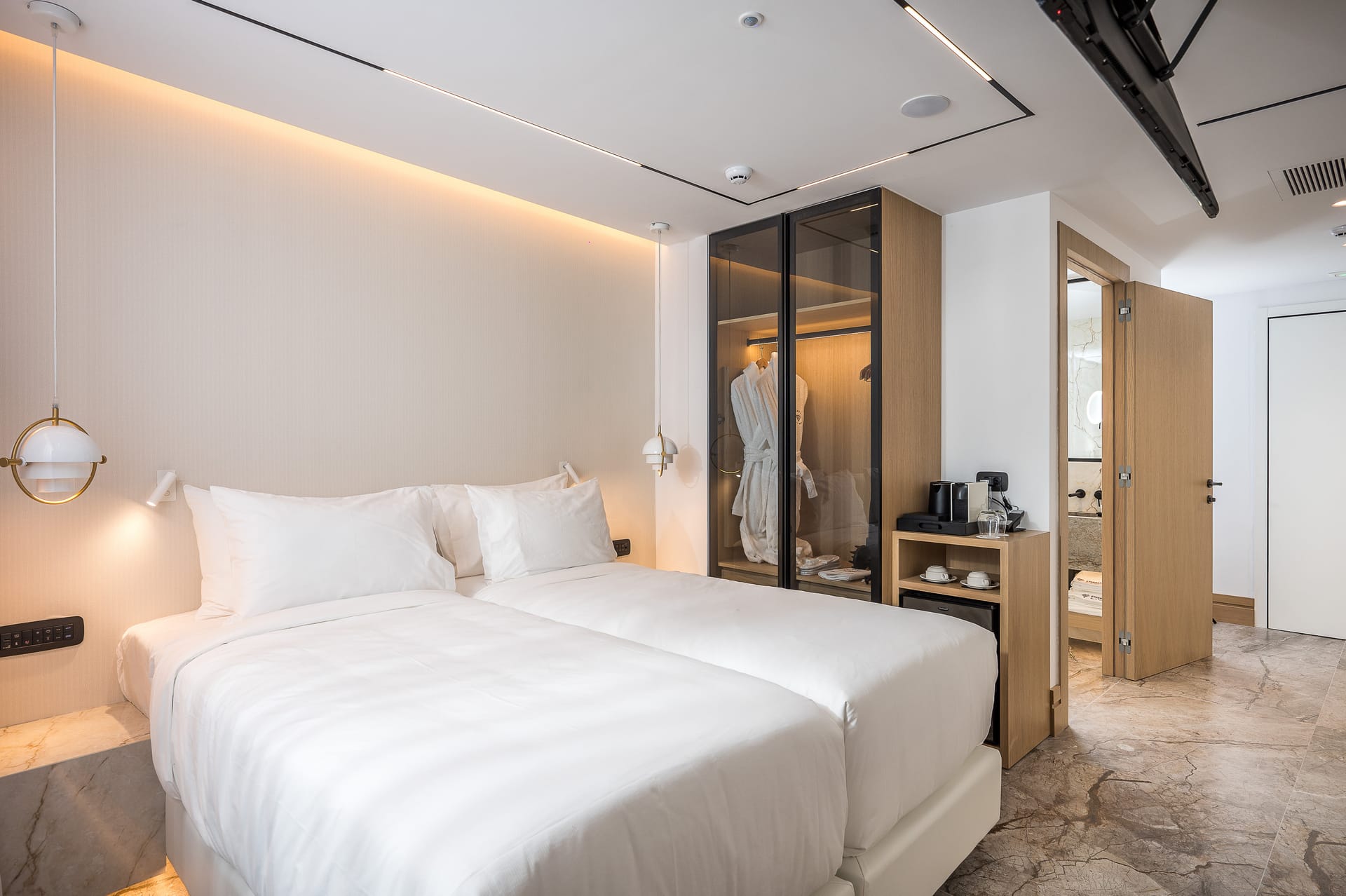 Essential Room
