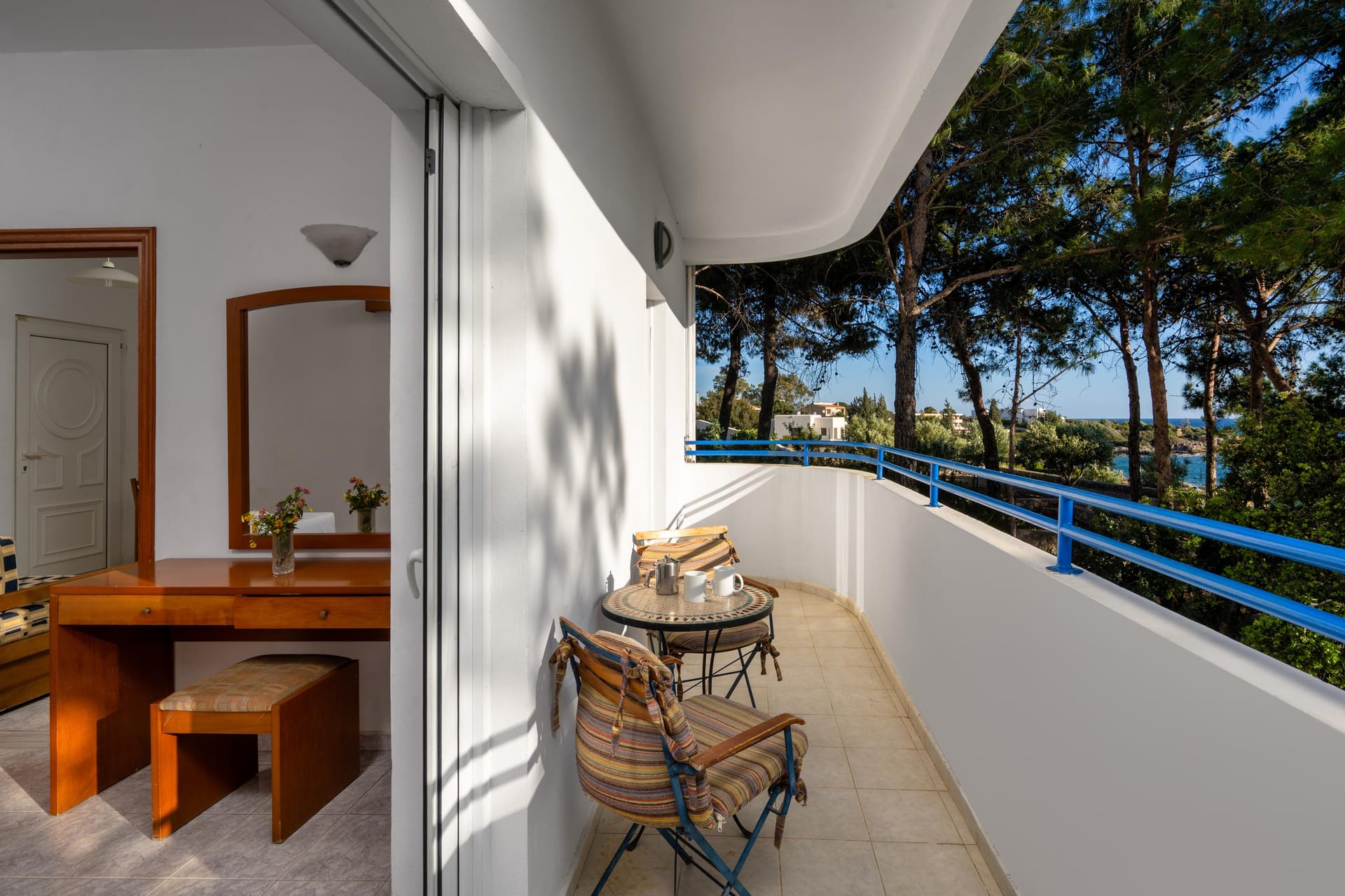 Evi Studios - 1BA - 1
