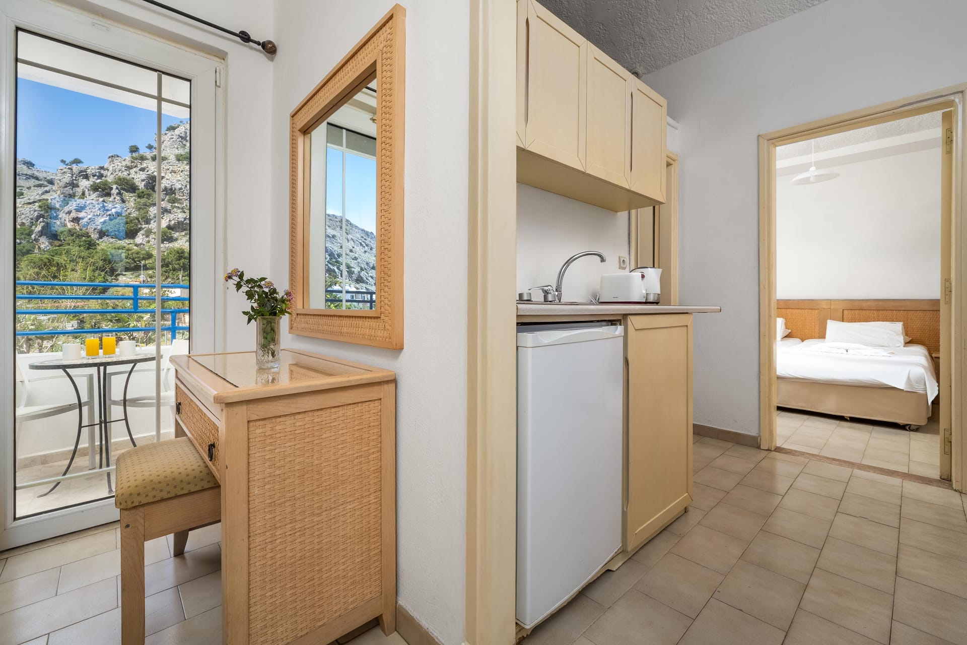 Evi Studios - 2BA01 - 6