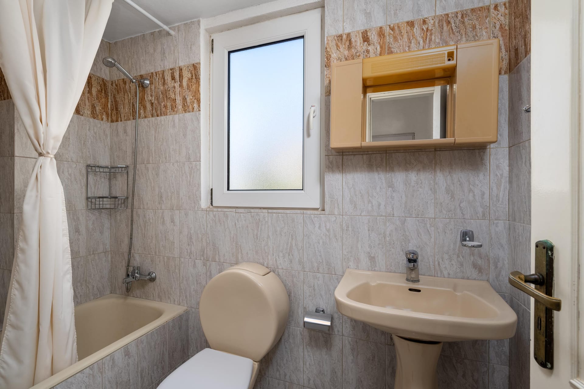 Evi Studios - 2BA01 - 10