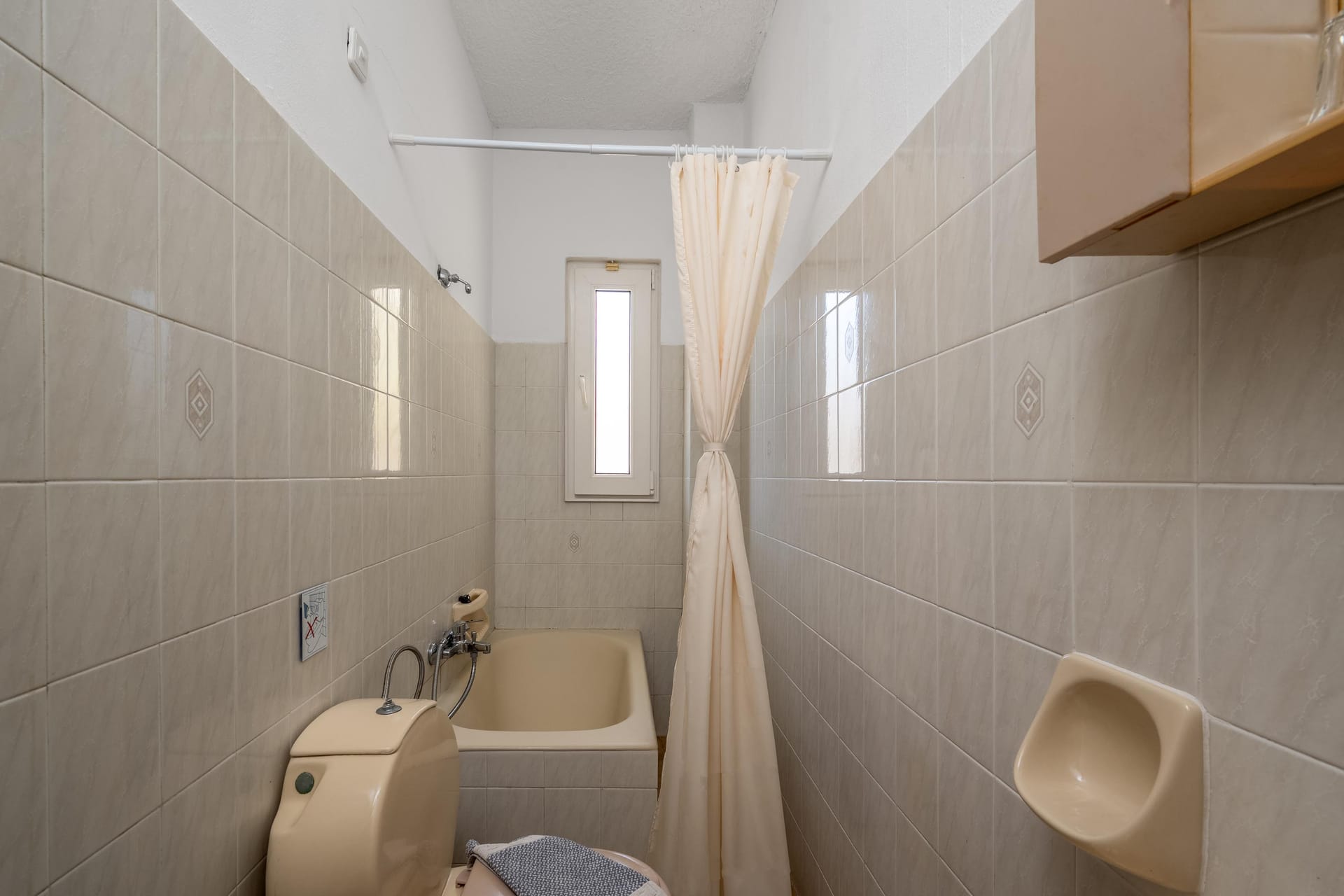Evi Studios - 2BA02 - 10