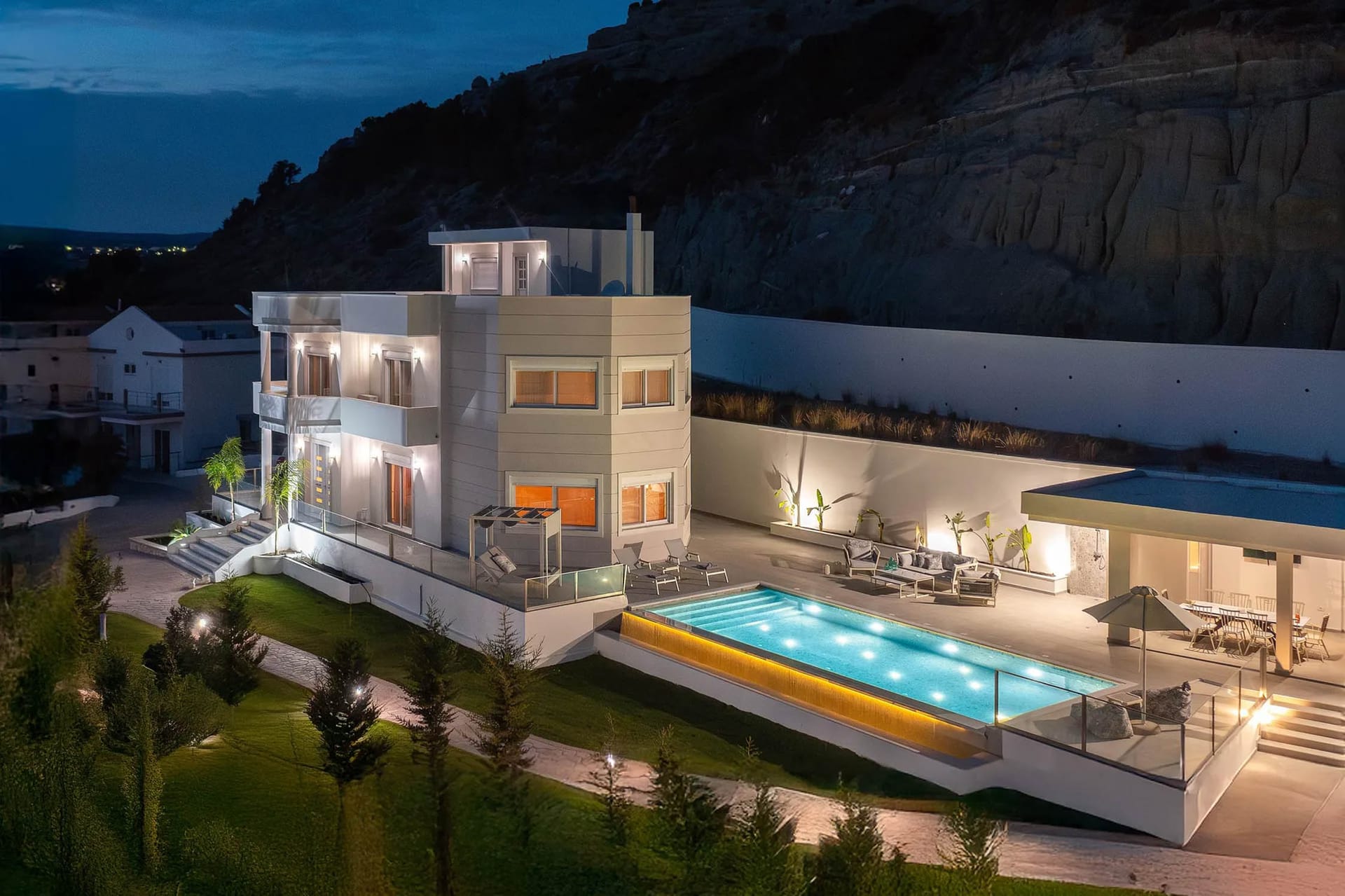3 bedroom villa Averi