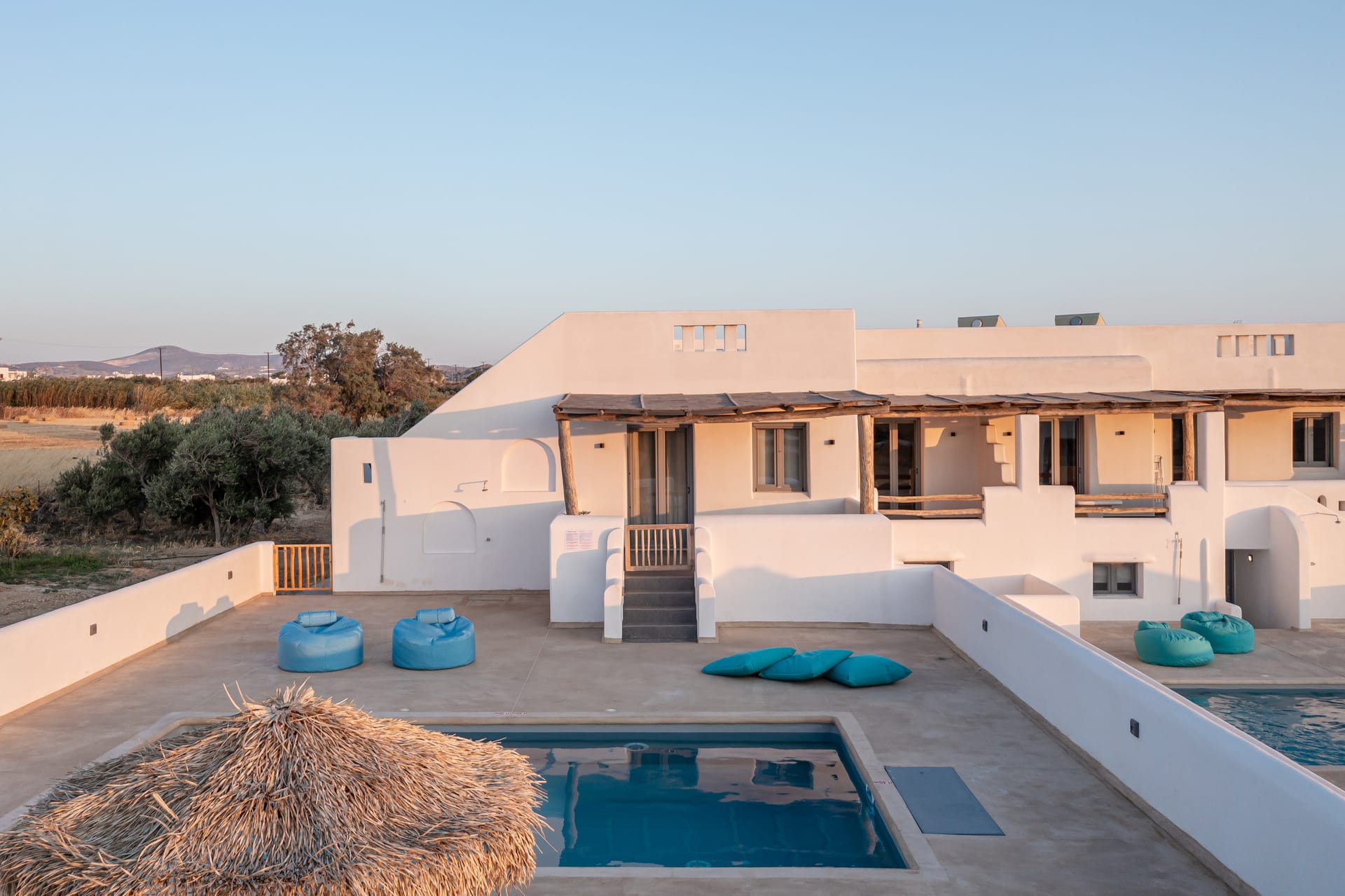 White Cocoon Ι 4 Bedroom Villa with private pool & sea view